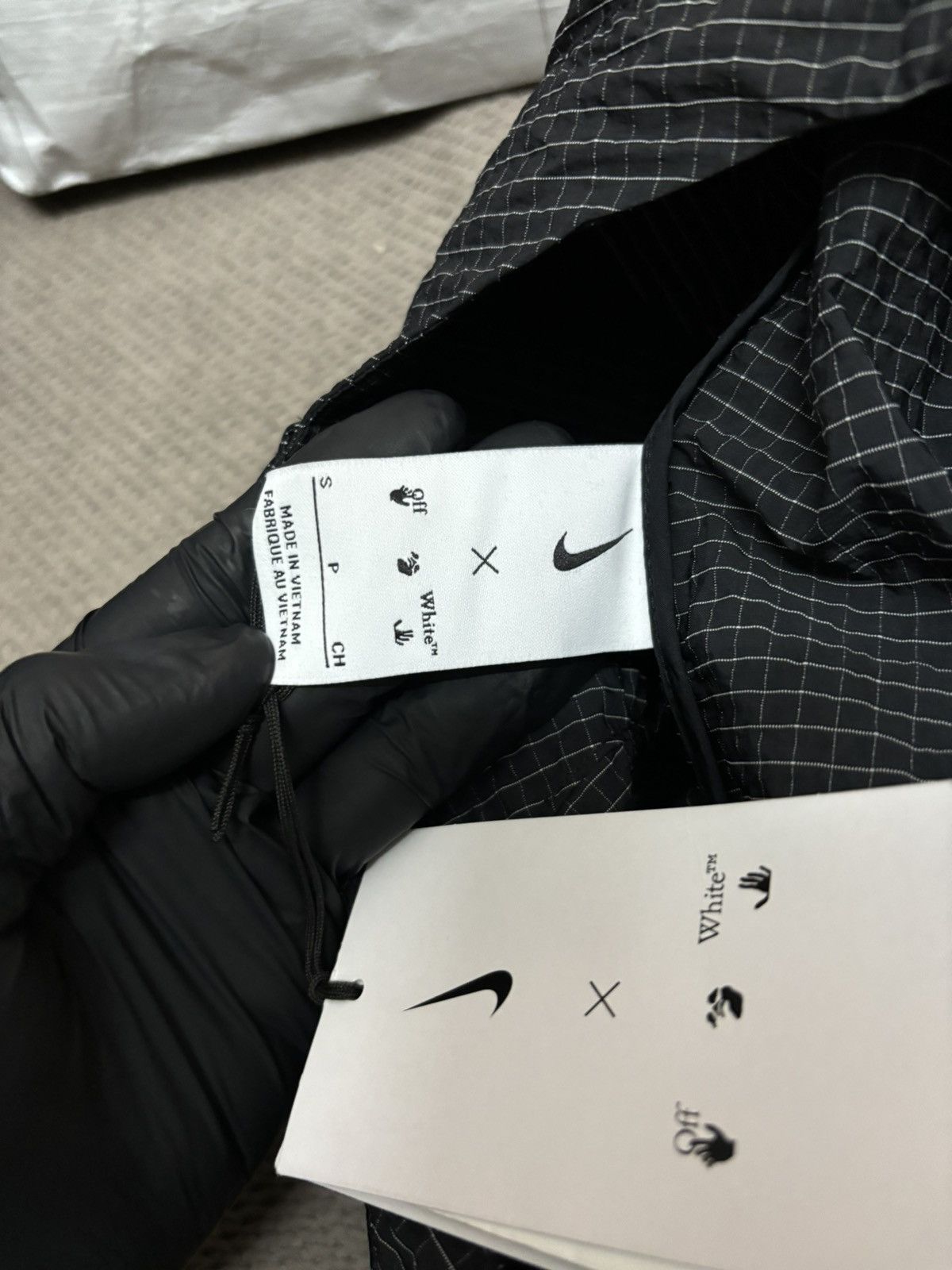 Nike × Off-White Off White X Nike Size US S / EU 44-46 / 1 - 11 Thumbnail