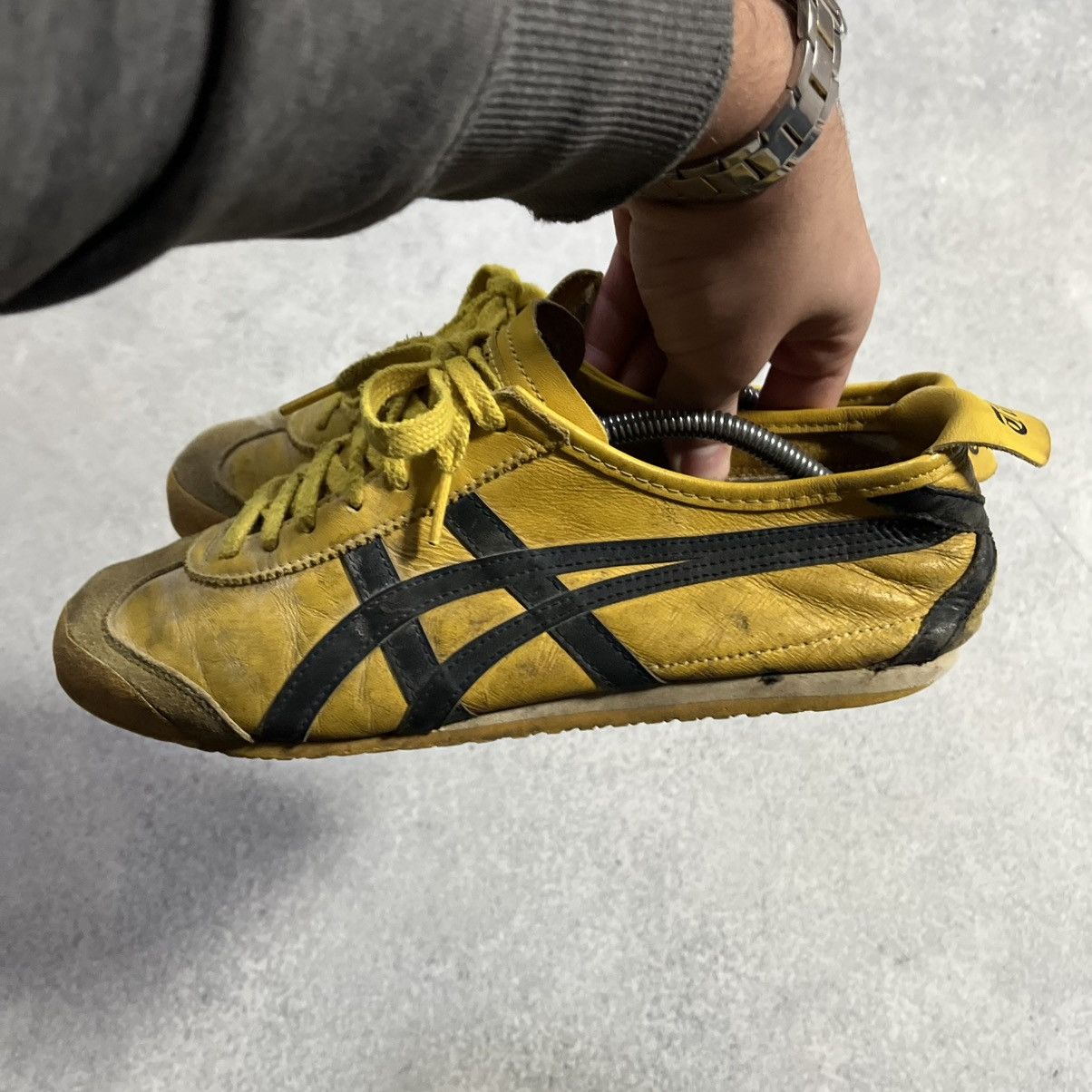Asics Asics Onitsuka Tiger Mexico 66 Kill Bill Sneakers Size US 9 / EU 42 - 7 Thumbnail