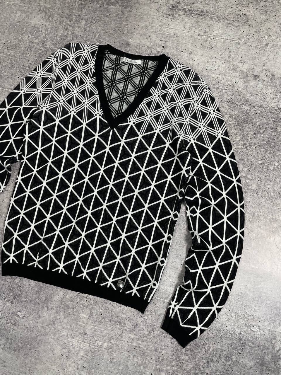 Versace Vintage Versace Collection V Neck Logo Sweater Y2K Size US L / EU 52-54 / 3 - 3 Thumbnail