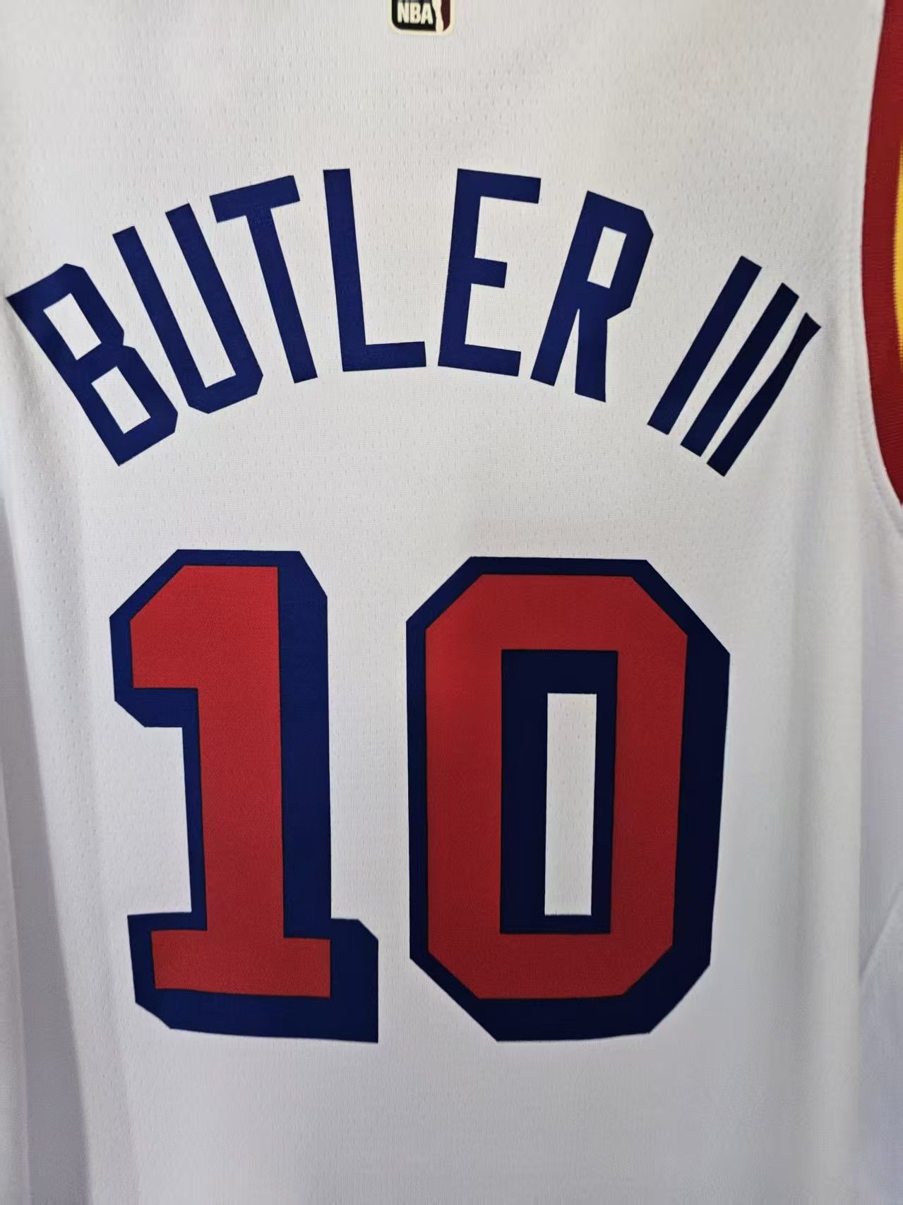 NBA Warriors 10 Jimmy Butler III Jersey White Size US XL / EU 56 / 4 - 4 Thumbnail