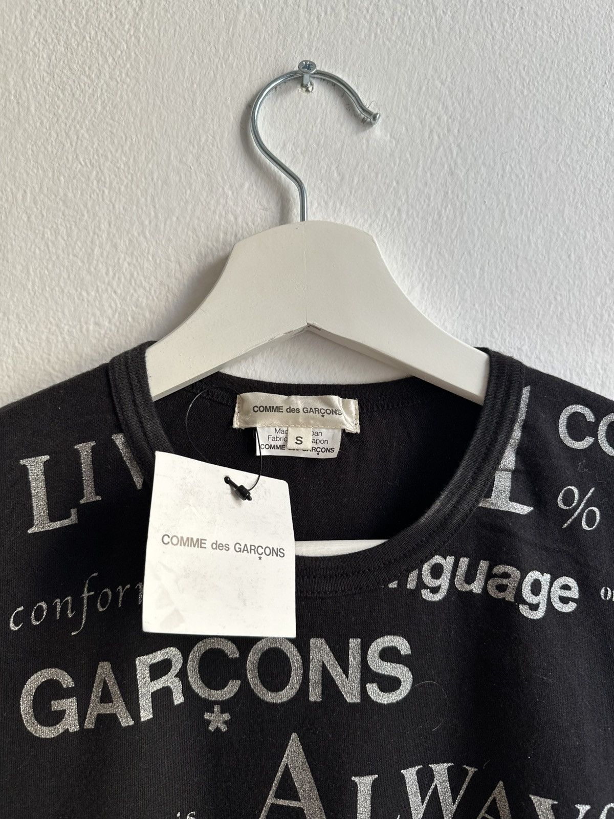 Comme des Garcons COMME des Garçons vintage Lettering Print Archive T-Shirt Size US S / EU 44-46 / 1 - 2 Thumbnail