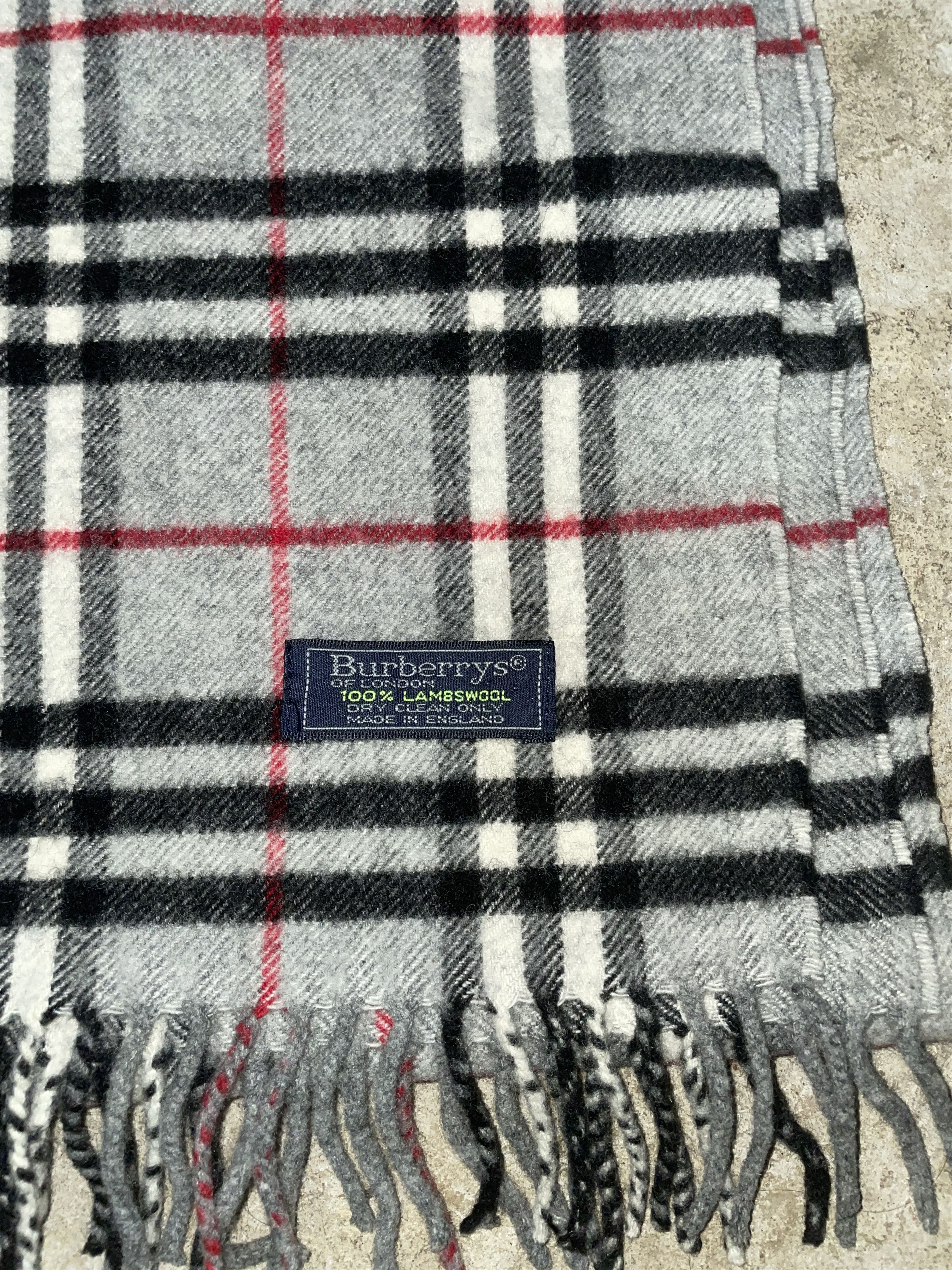 Burberry Burberry Lambwool Scarf Size ONE SIZE - 1 Thumbnail