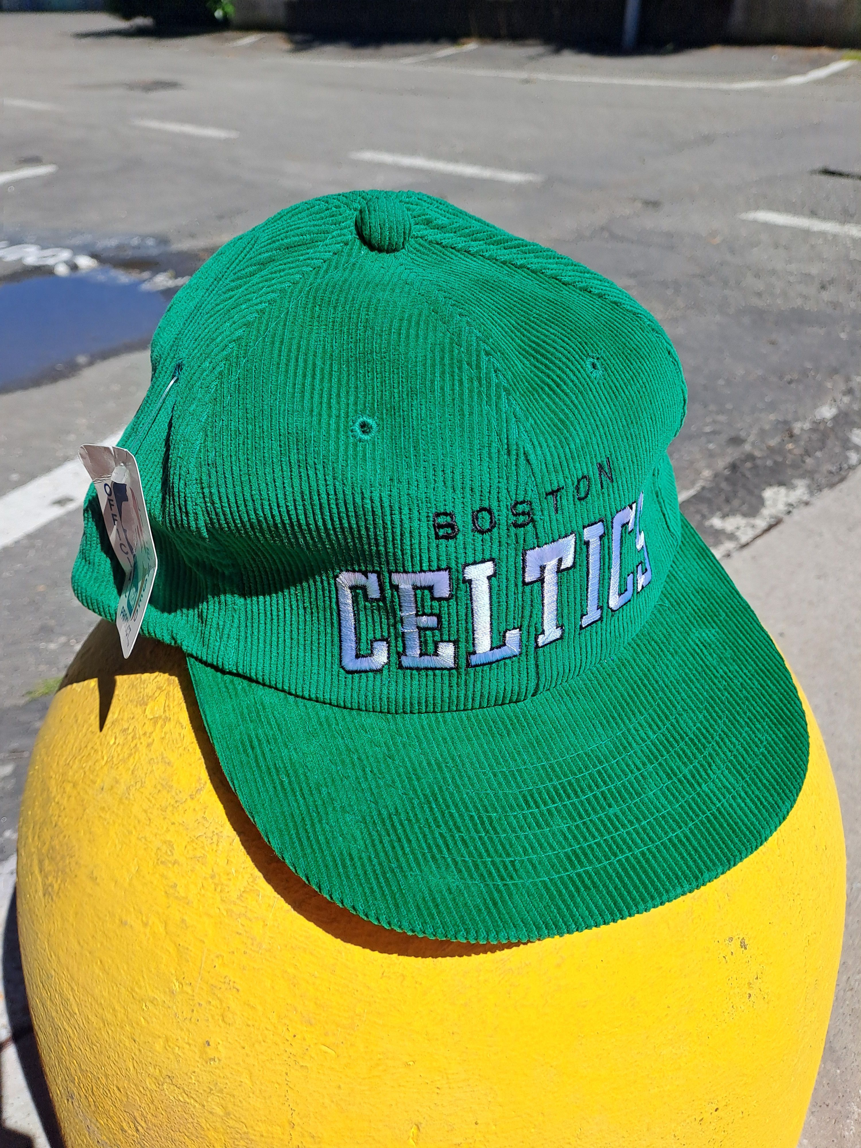 Starter Vintage Boston Celtics Starter hat corduroy green NEW Size ONE SIZE - 15 Thumbnail
