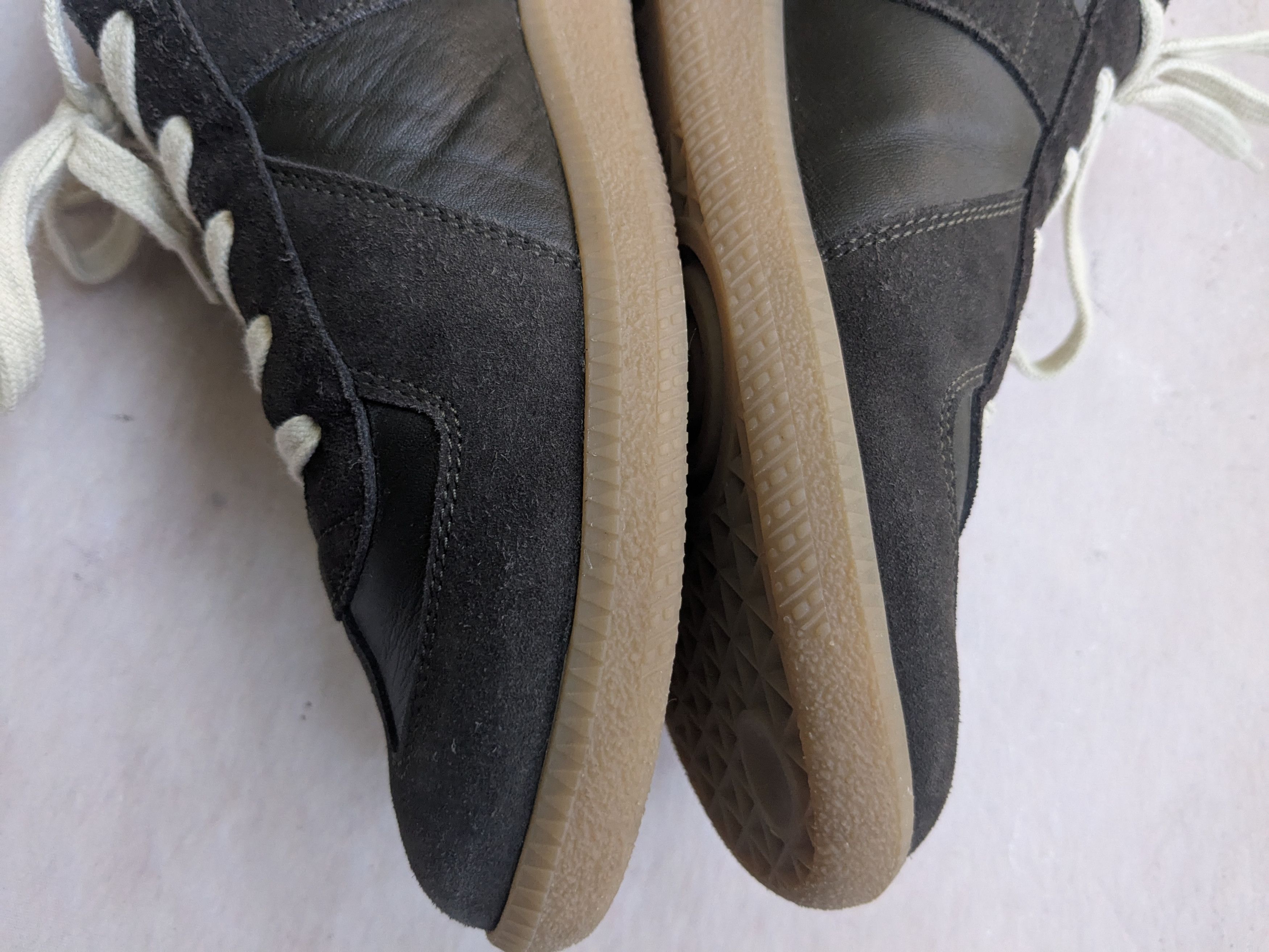 Maison Margiela Maison Margiela GAT Replica Olive Green 10.5 43.5 Gum Size US 10.5 / EU 43-44 - 11 Thumbnail