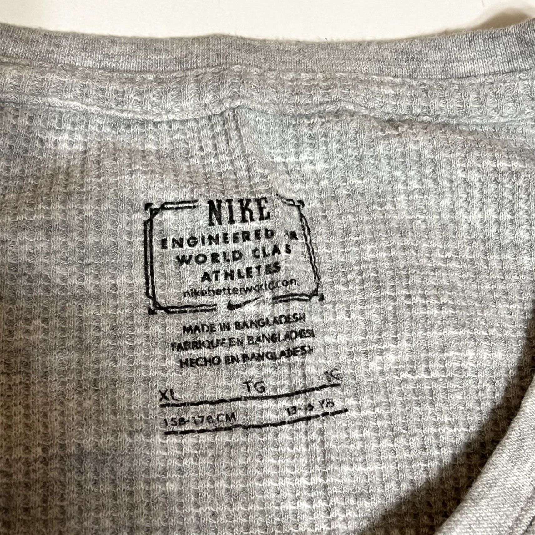 Nike Nike Women XL Top T-Shirt Swoosh Logo Waffle Knit Long Sleeve Shirt Pullover Crew Neck Size XL / US 12-14 / IT 48-50 - 8 Thumbnail