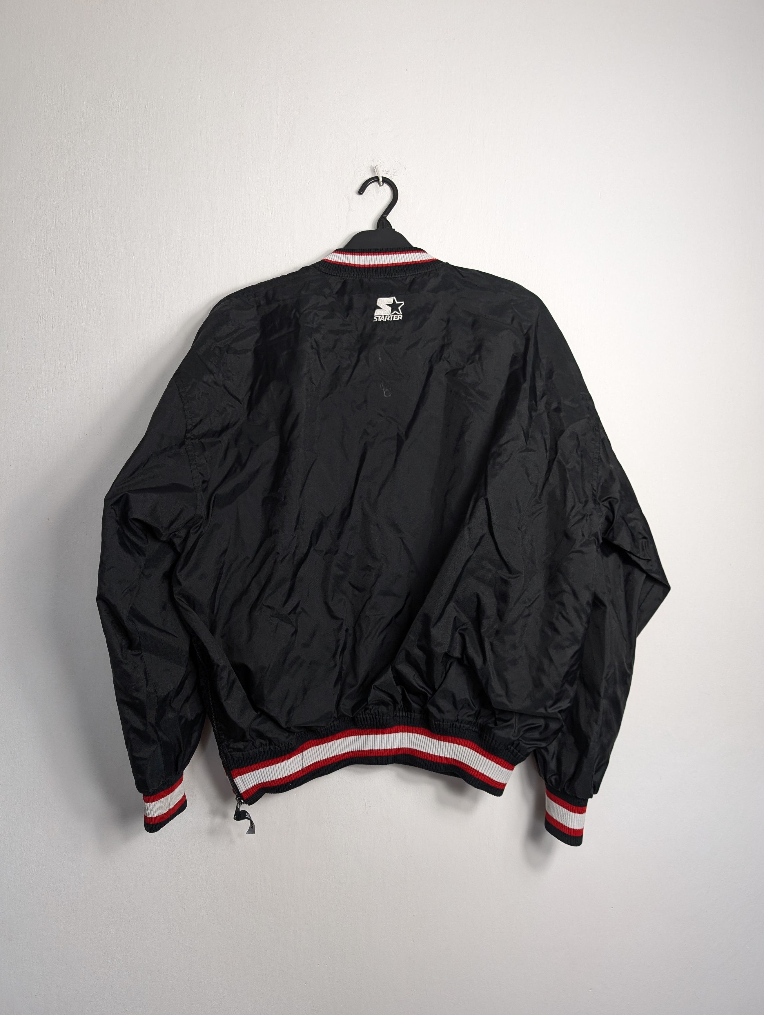 Starter Vintage Chicago Bulls Starter Pullover 90s Retro Y2K Boxy Size US L / EU 52-54 / 3 - 5 Thumbnail