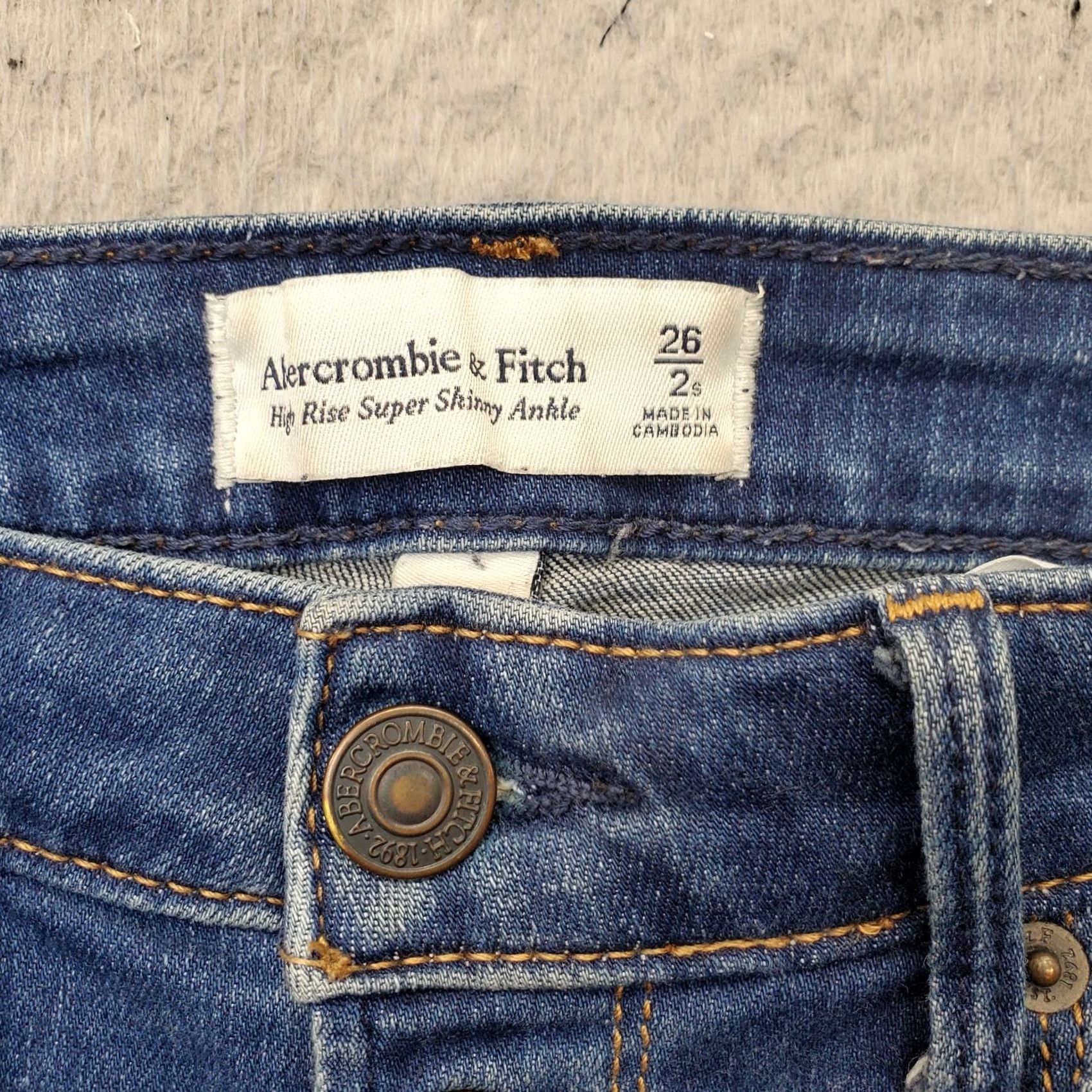 Abercrombie & Fitch Abercrombie & Fitch Jeans Womens 26/2 Blue Distressed High Rise Super Skinny Leg Size 26/2 Womens Distressed High Rise Jeans Size 26" / US 2 / IT 38 - 8 Thumbnail