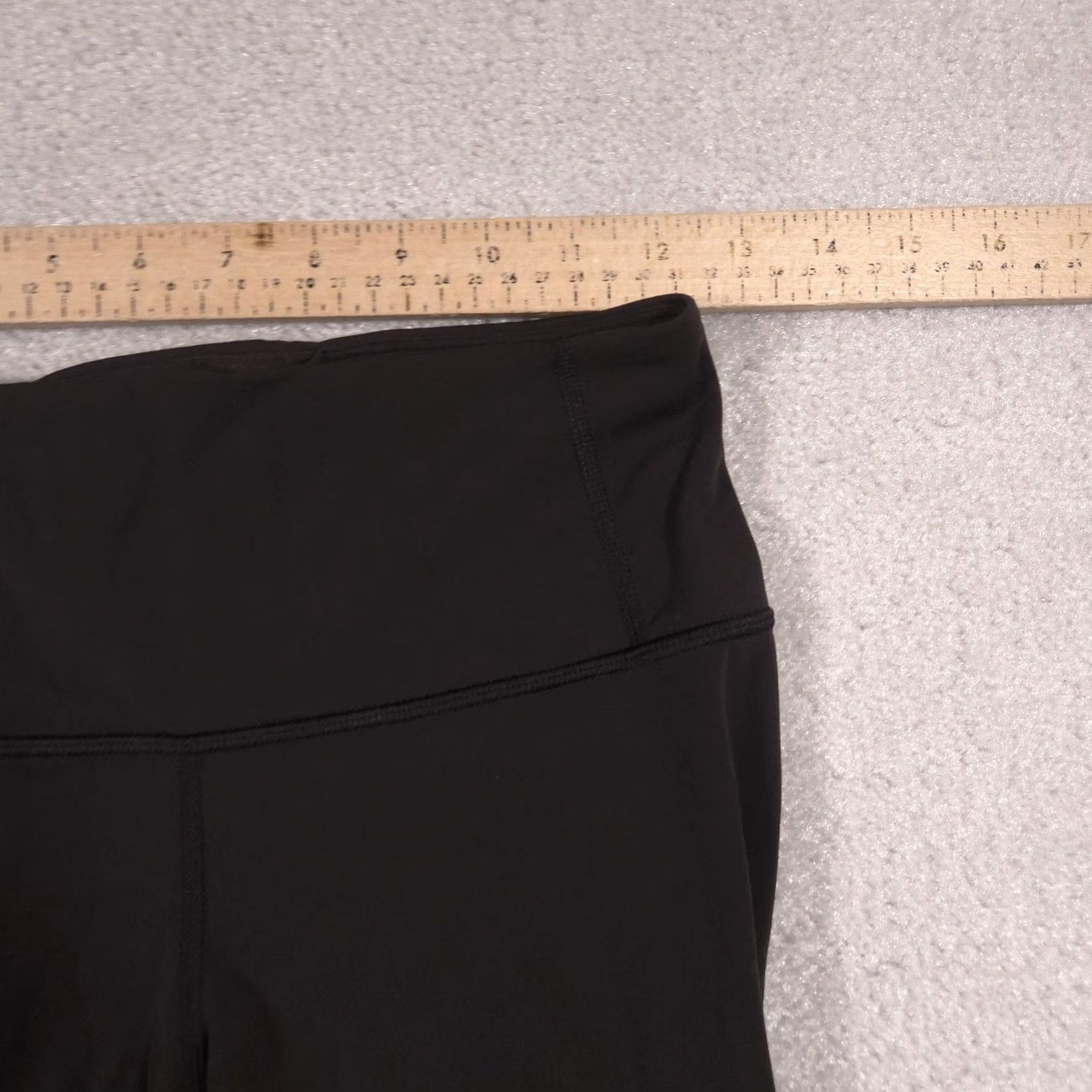 Patagonia Patagonia Leggings Womens M Black Mid Rise Capri Yoga Gym & Training Stretch Jersey Knit Size 32" / US 10 / IT 46 - 4 Thumbnail