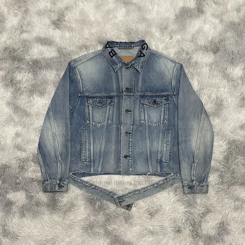 Balenciaga Balenciaga Collar Embroidered Logo Destroyed Hem Denim Jac Size XS / US 0-2 / IT 36-38 - 1 Thumbnail