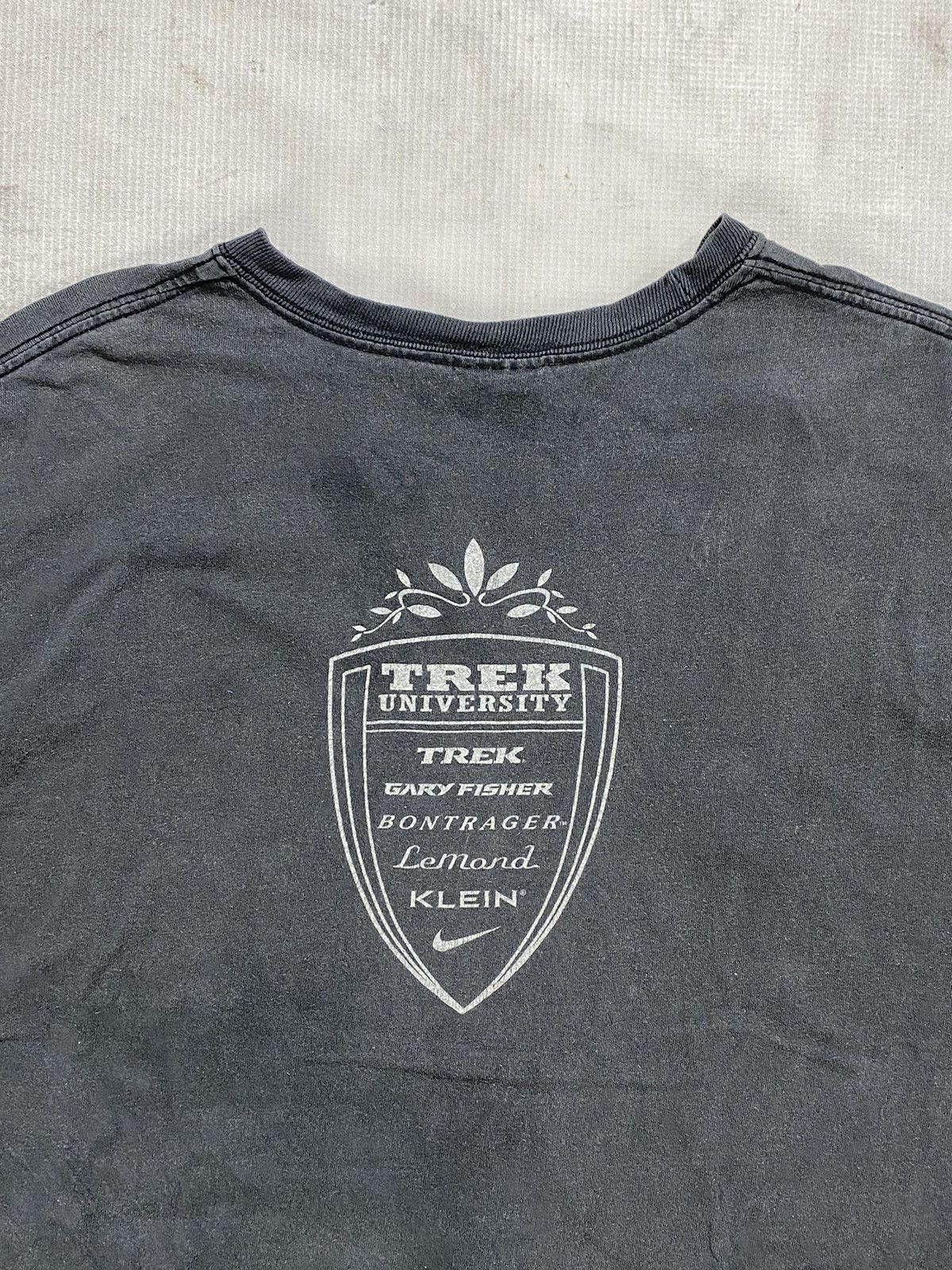 Nike Vintage Trek University T-shirt Size US XL / EU 56 / 4 - 4 Thumbnail