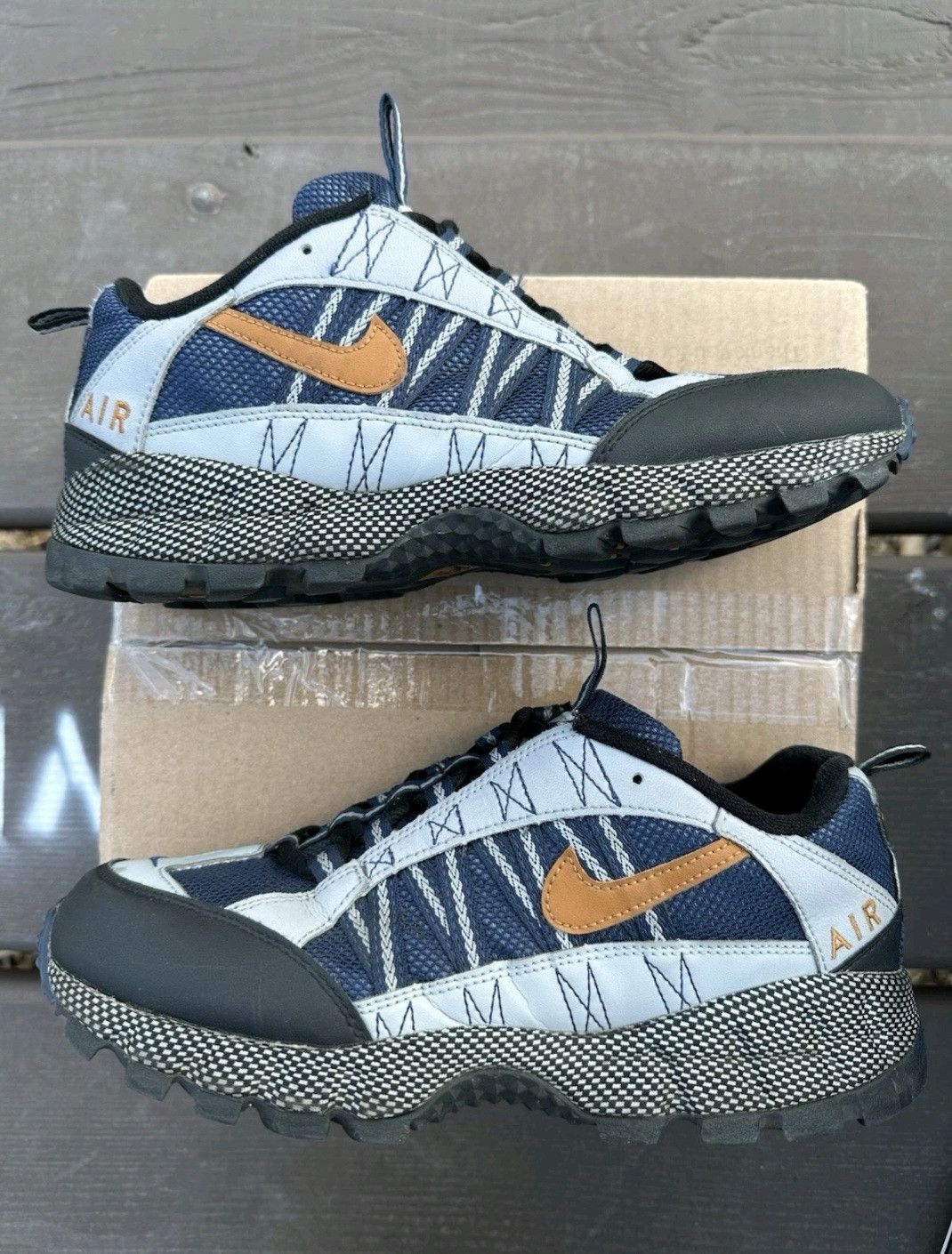 Nike Nike Air Humara QS Midnight Navy FJ7098300 Size 9.5 Men Size US 9.5 / EU 42-43 - 4 Thumbnail
