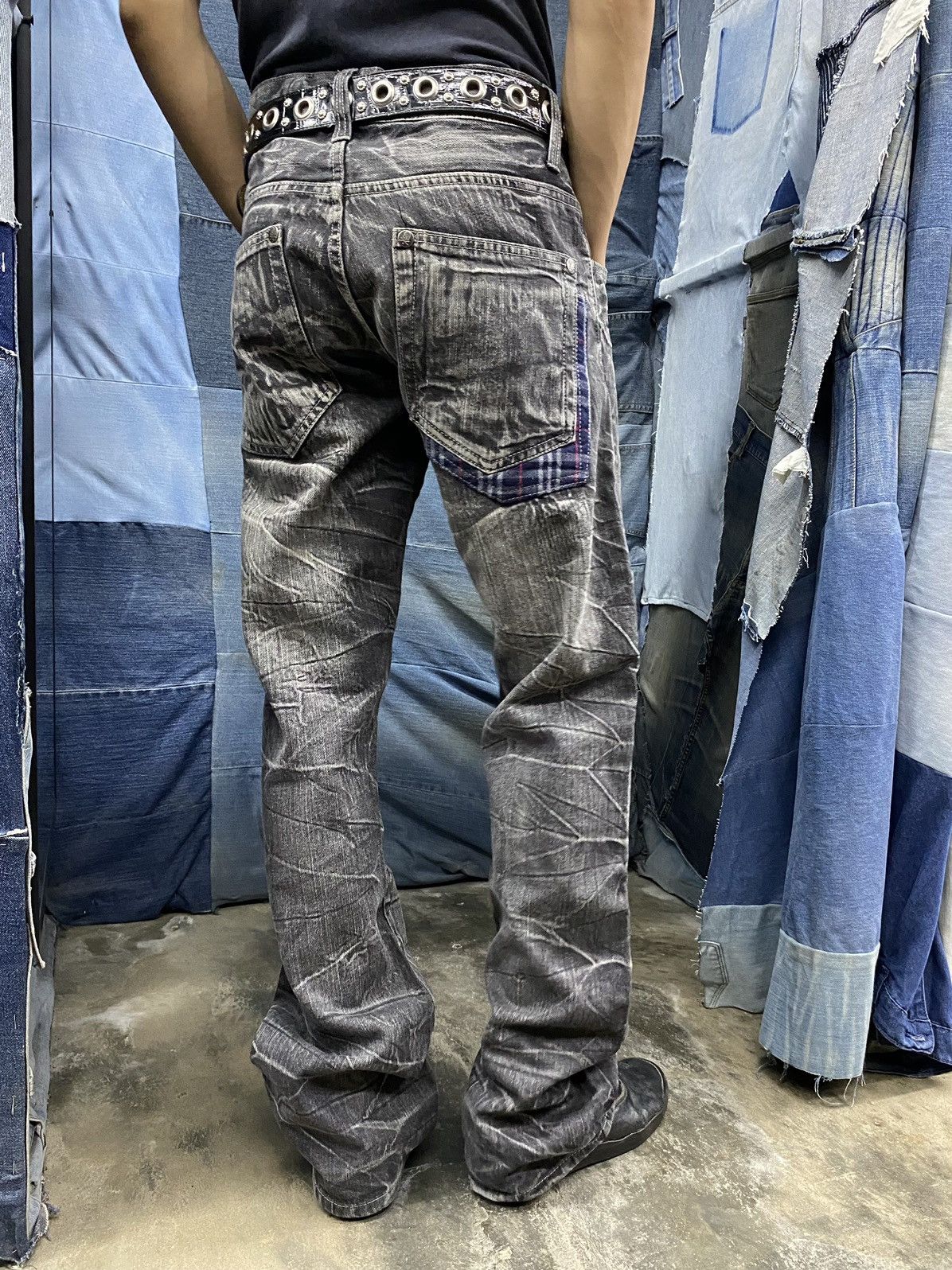 If Six Was Nine japanese brand wild life mud splater jeans undefined Size US 29 - 2 Thumbnail