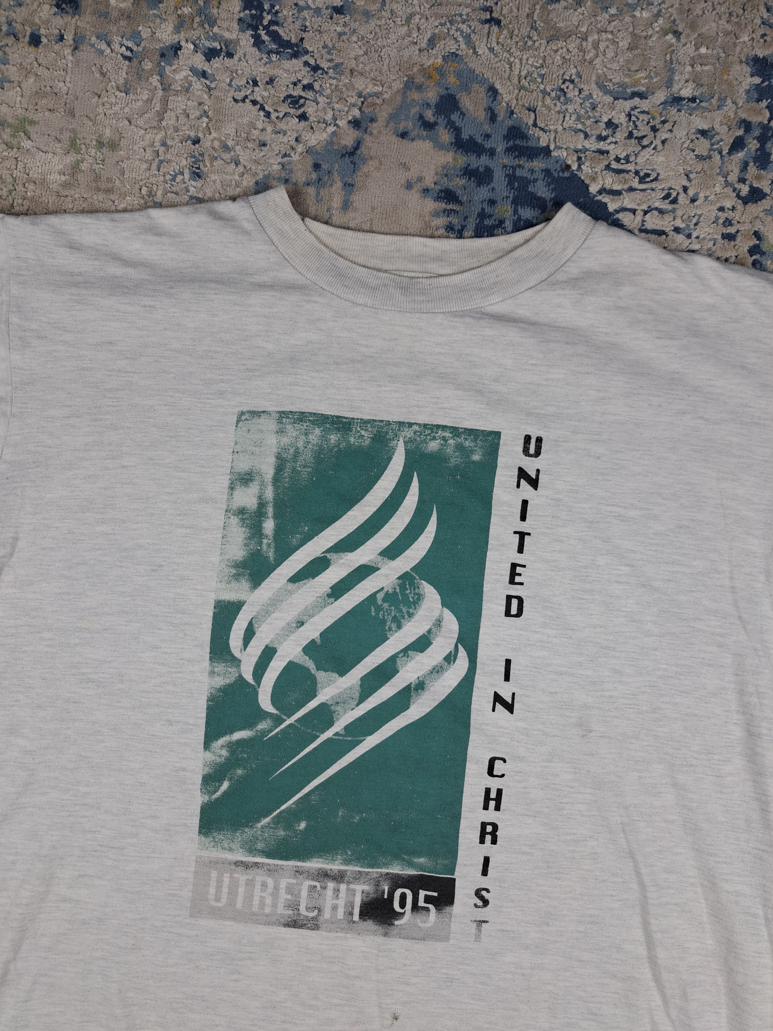 Vintage Vintage 90s 1995 United in Christ Tee Jesus Christian Kanye Size US M / EU 48-50 / 2 - 2 Thumbnail