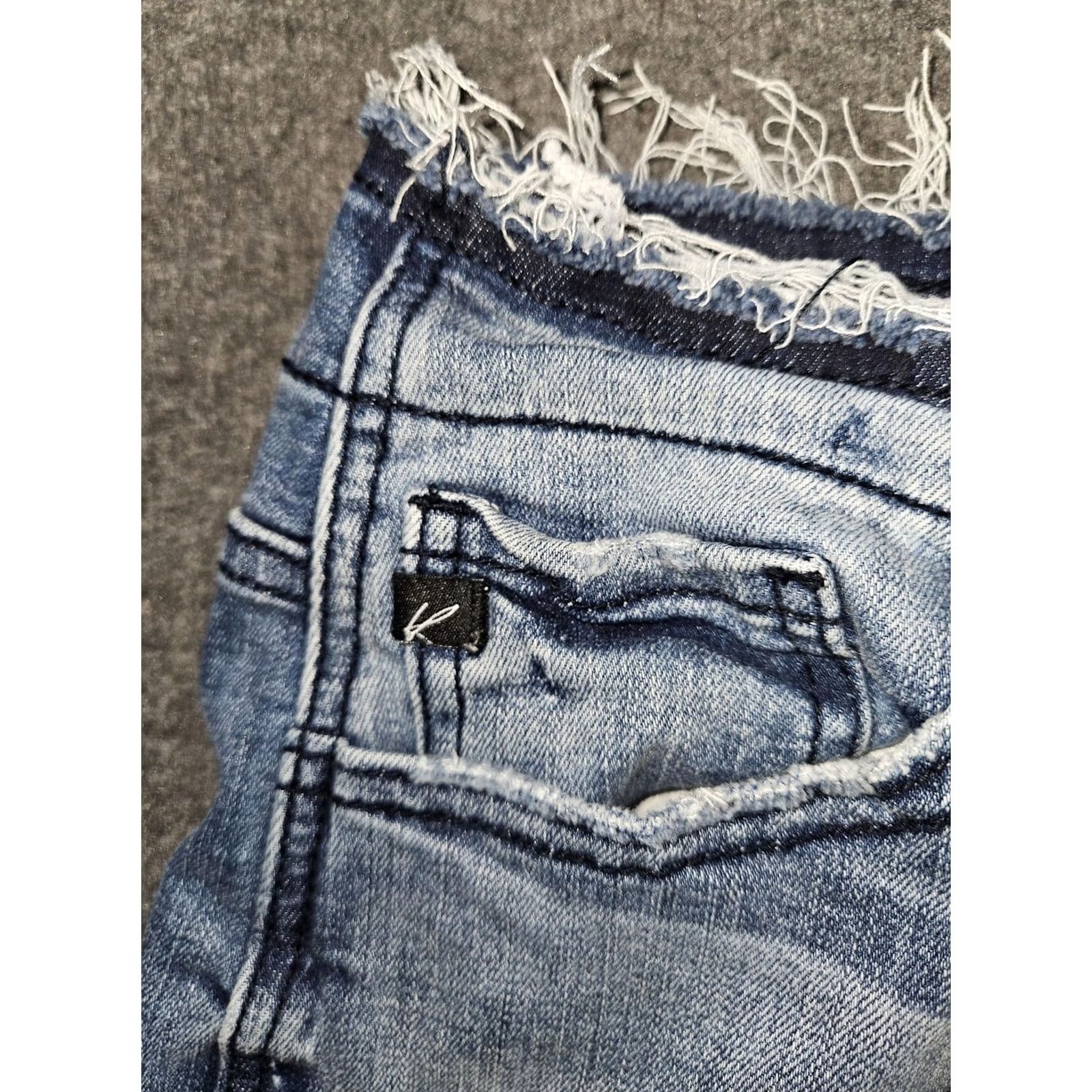 Vintage VINTAGE KanCan Jeans Womens 11/29 Blue High Rise Button Fly Distressed Raw Hem Denim Size 32" / US 10 / IT 46 - 7 Thumbnail