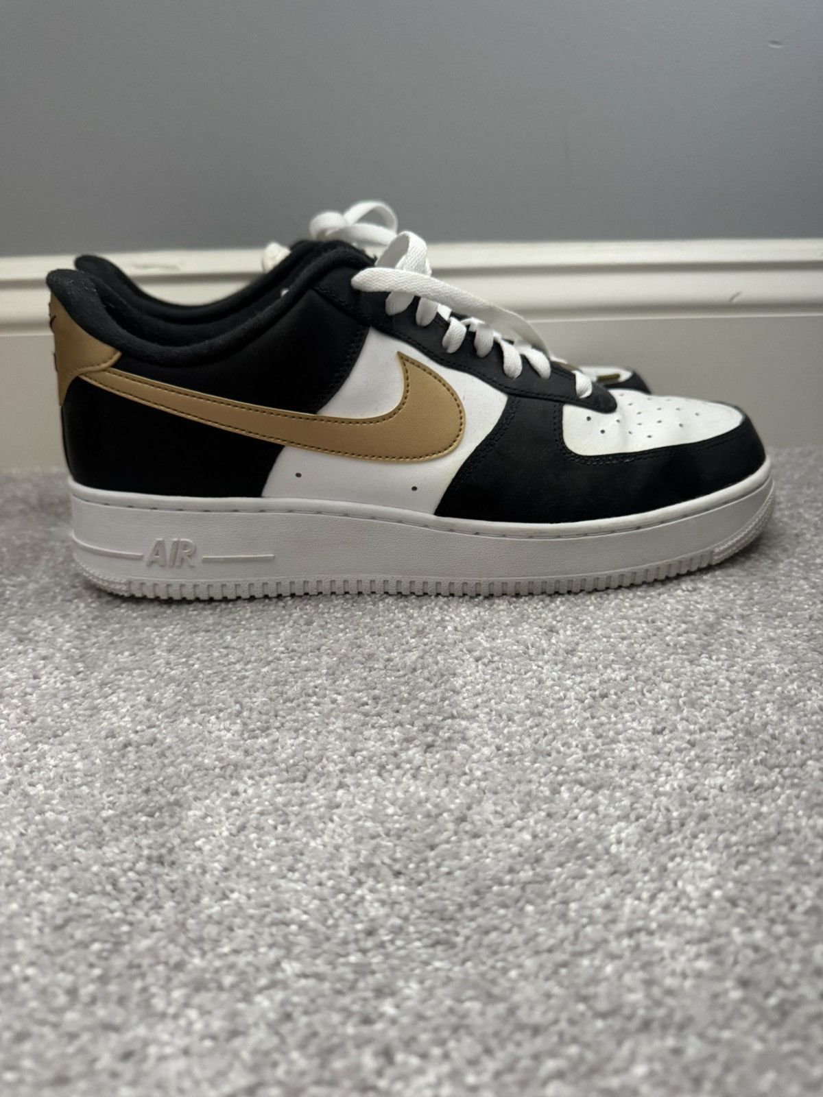Nike Black & Gold Nike Air Force 1 Size US 12 / EU 45 - 3 Thumbnail