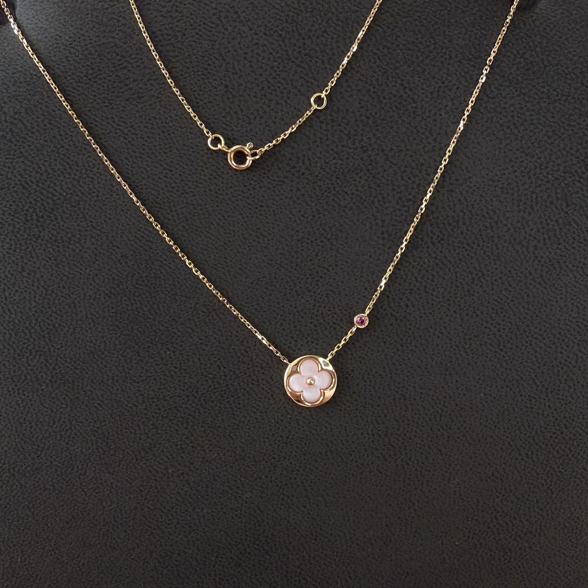 Louis Vuitton LV Pink 4-Leaf Clover Sapphire Necklace 5273 Size ONE SIZE - 6 Thumbnail