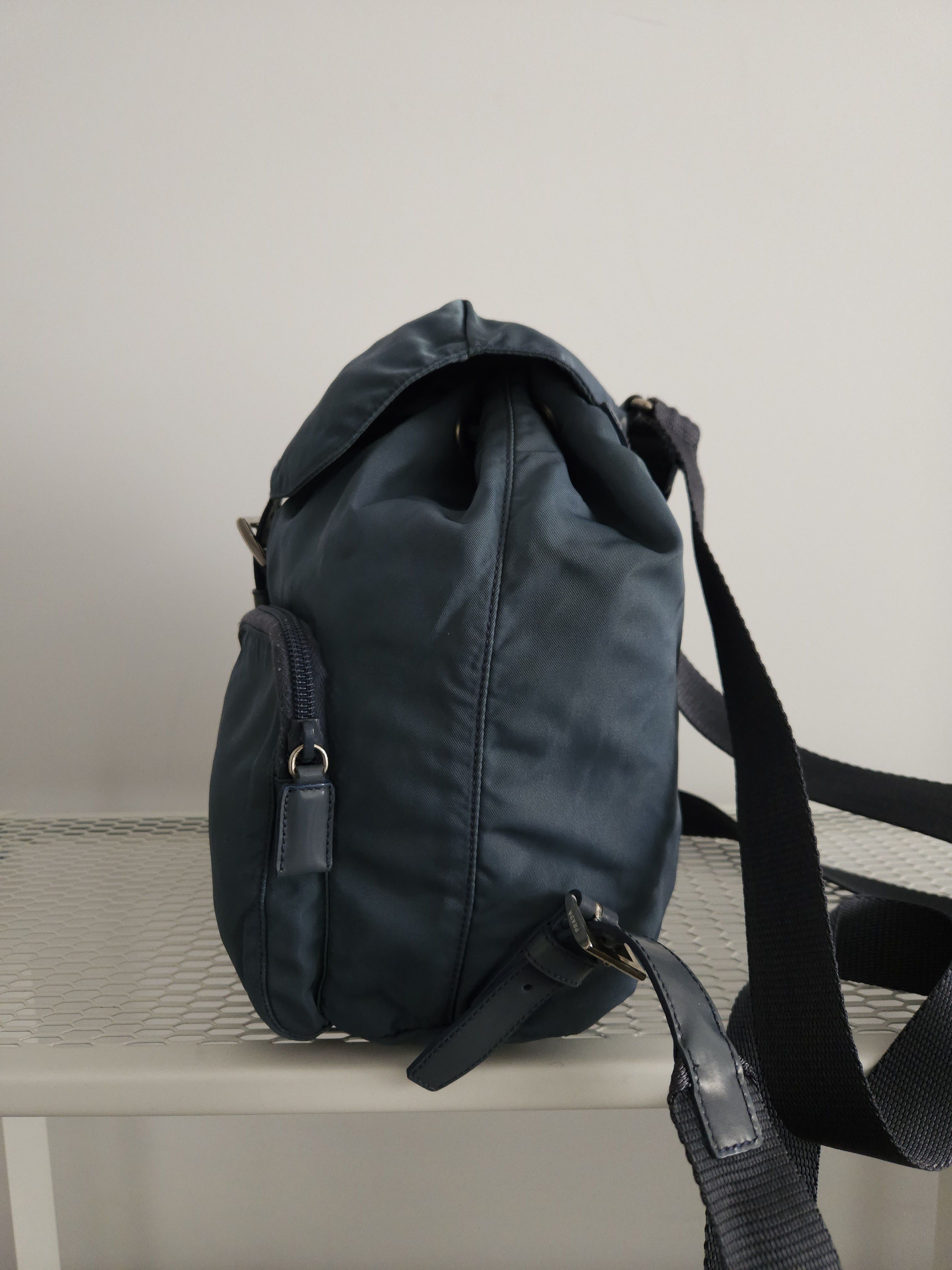 Prada Vintage 90s Prada nylon triangle logo mini cargo backpack Size ONE SIZE - 3 Thumbnail