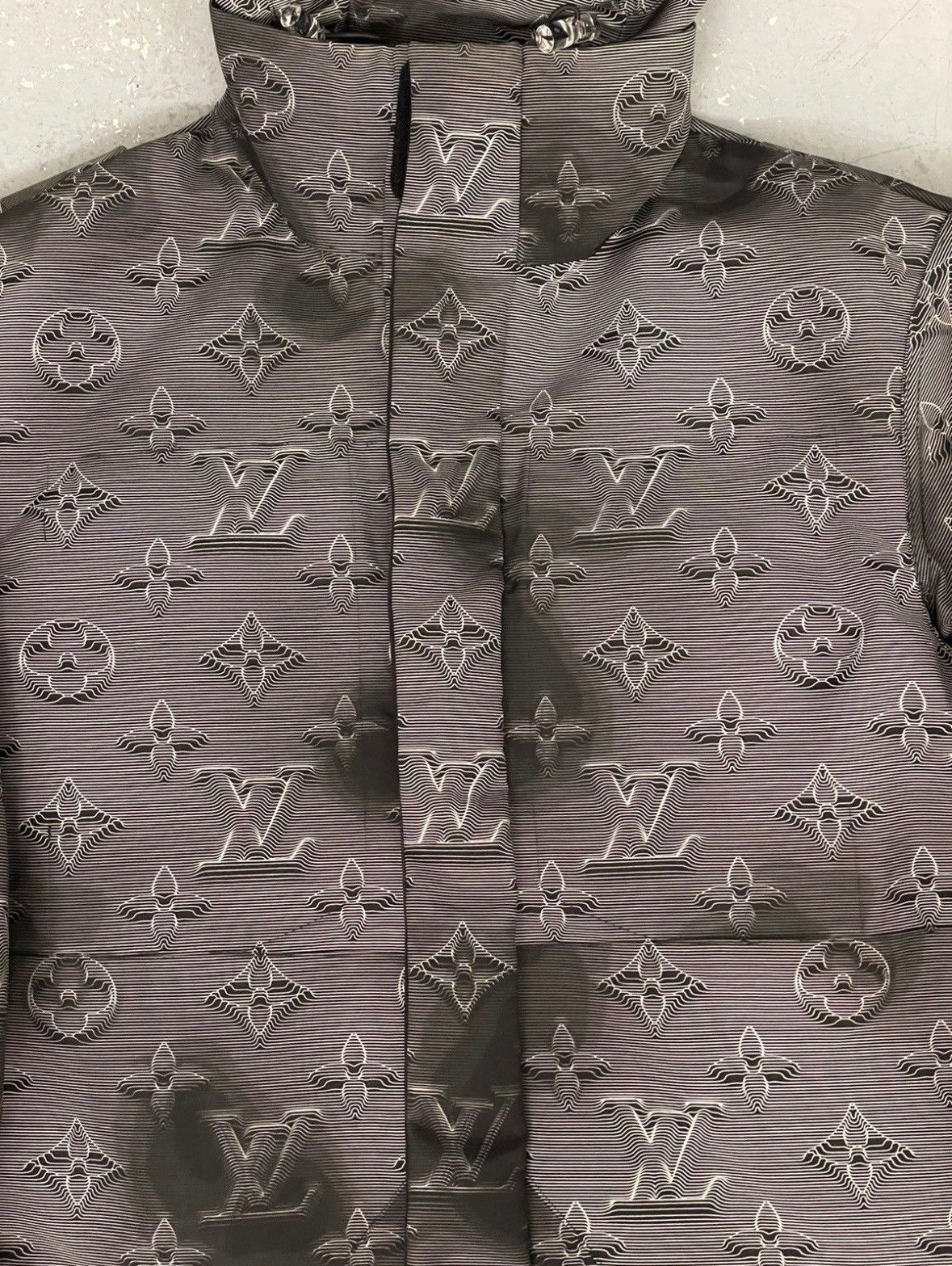 Louis Vuitton Louis Vuitton Grey 2054 Reversible Monogram Jacket Size US M / EU 48-50 / 2 - 6 Thumbnail