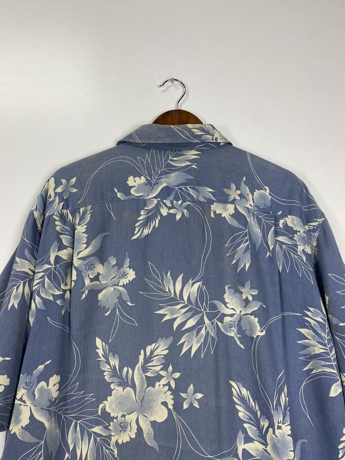 Vintage Red Letter Hawaiian Style shirt Size US XL / EU 56 / 4 - 10 Thumbnail