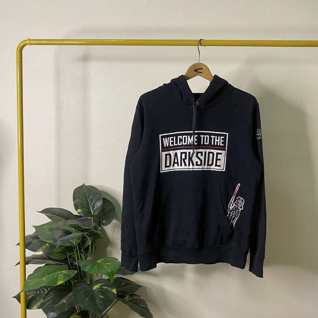 Kith × Star Wars STAR WARS | Kith Lucasfilm Vintage Hoodie M | Grailed