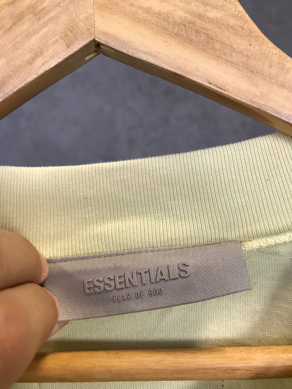 Essentials Essentials FOG Fear of God logo tee Size US XL / EU 56 / 4 - 4 Thumbnail