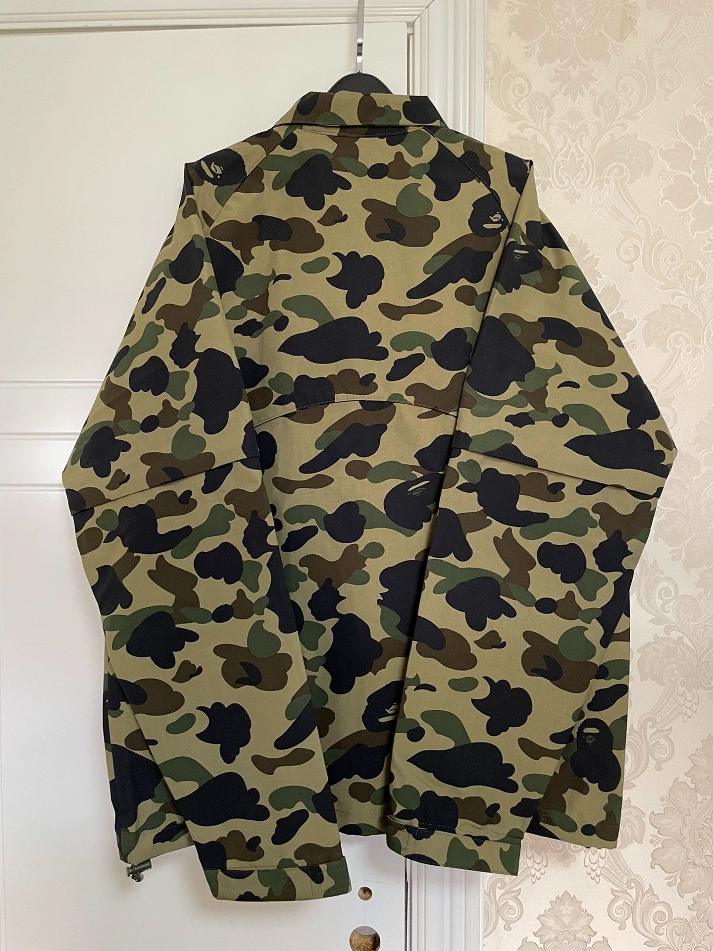 Bape BAPE 1ST CAMO Green Camo GORE-TEX Zip-Up Jacket L (New) Size US L / EU 52-54 / 3 - 2 Thumbnail