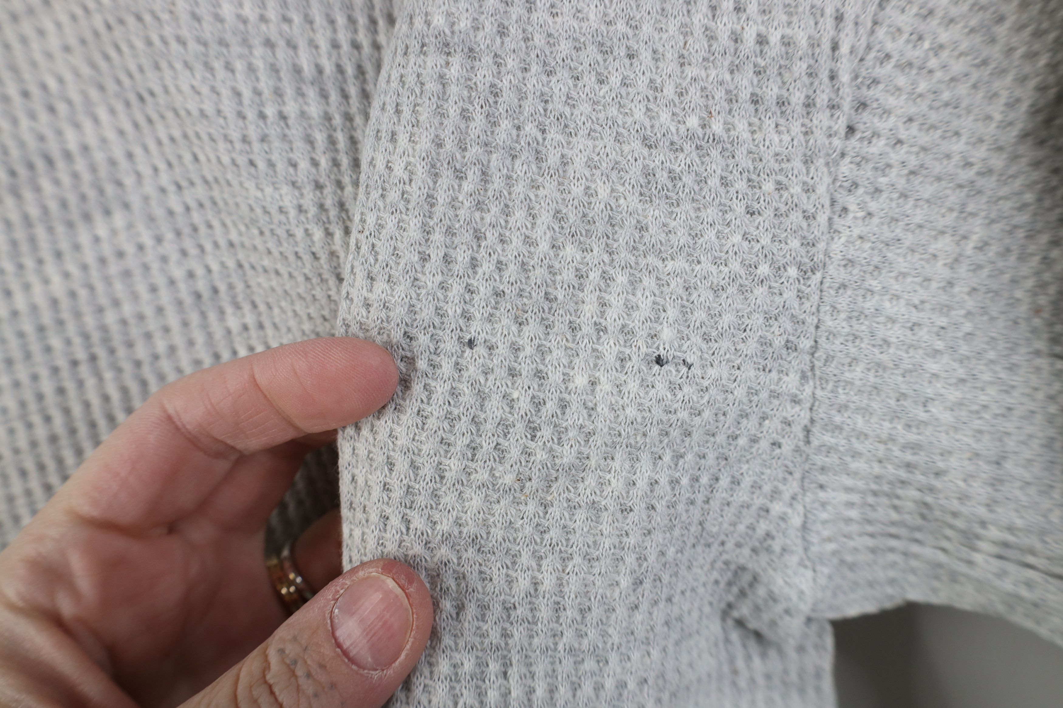 Vintage Vintage 70s Streetwear Waffle Knit Long Sleeve T-Shirt USA Size US L / EU 52-54 / 3 - 4 Thumbnail