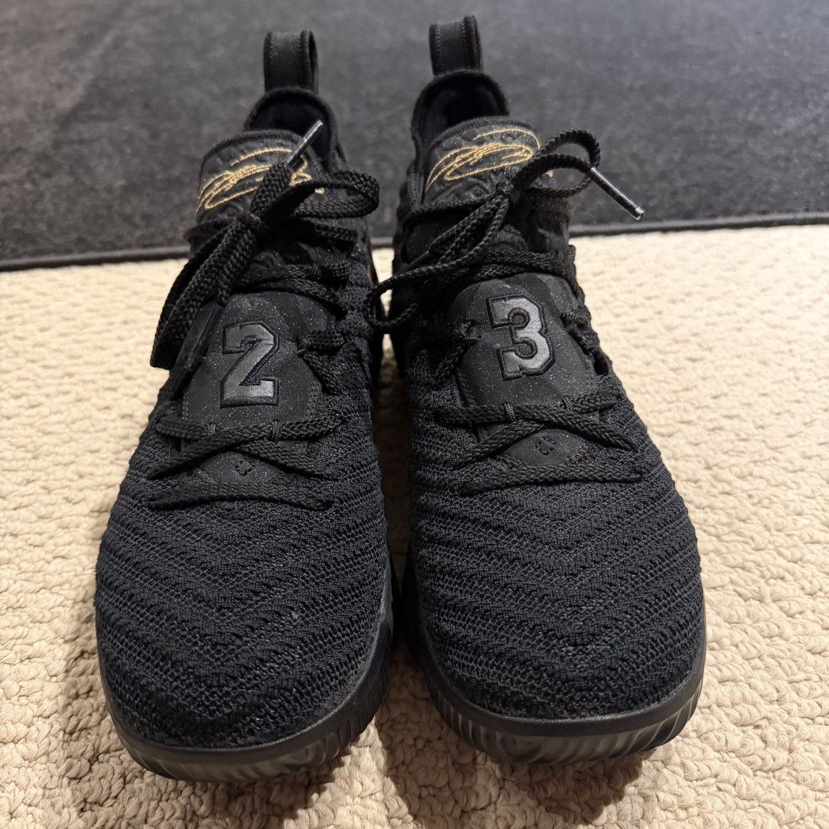 Nike Nike LeBron 16 I’m king black and gold size 7Y/W 8.5 Size US 7 / EU 40 - 5 Thumbnail