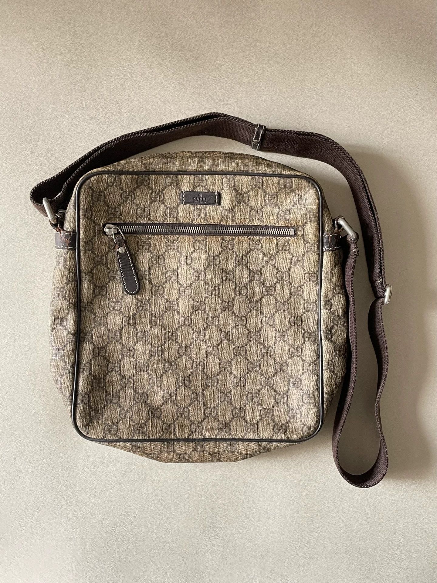Gucci Beige Patterned Crossbody Bag Size ONE SIZE - 1 Thumbnail