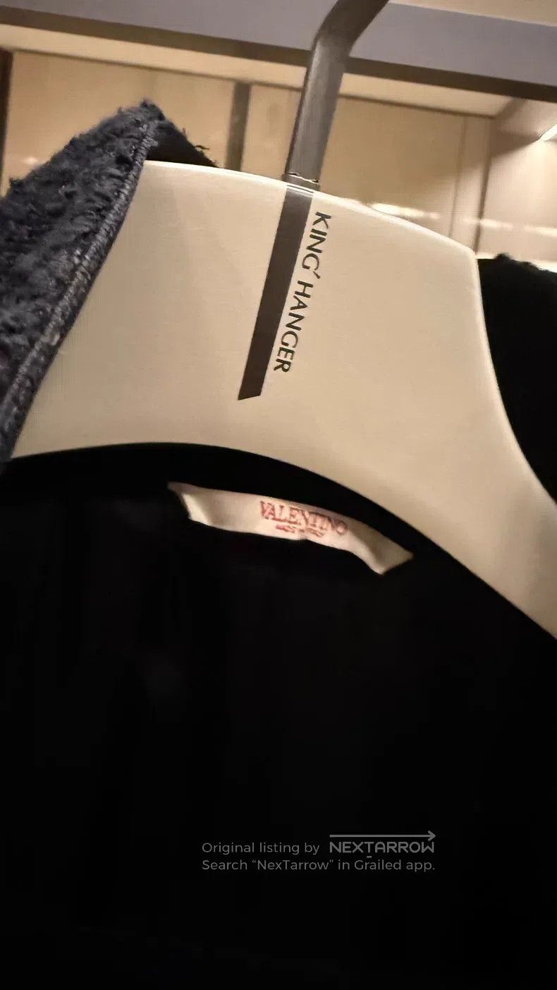Valentino Solid color stand-up collar long-sleeved jacket