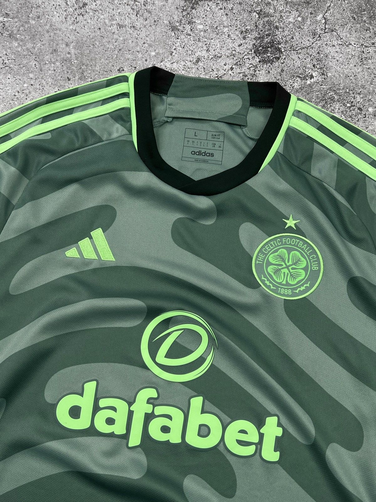 Adidas Adidas Celtic 2023-2024 Third Football Jersey Size L Size US L / EU 52-54 / 3 - 2 Thumbnail