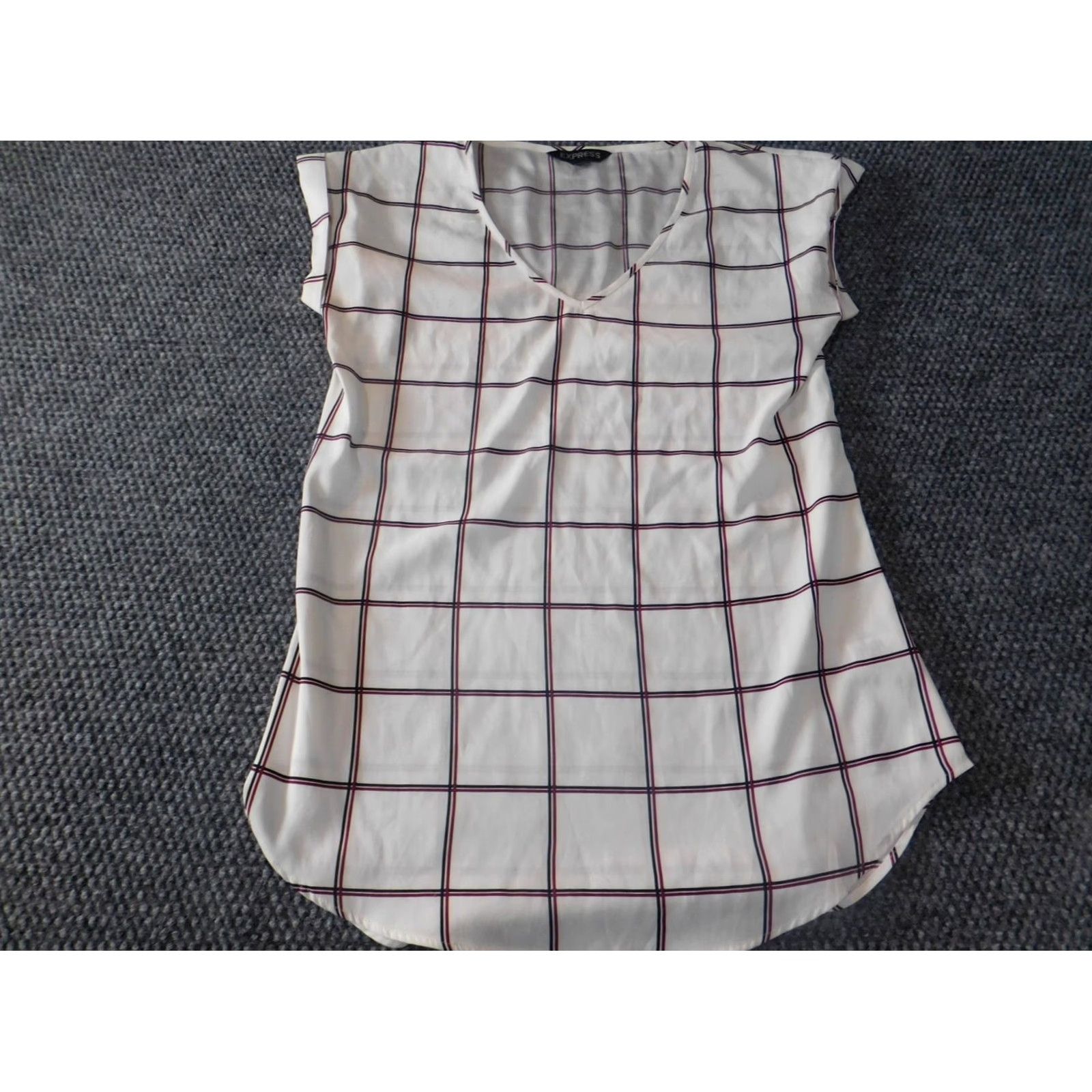 Express Express Womens Blouse XS White Pullover Round Neck Sleeveless Pleated Casual Top Size XS / US 0-2 / IT 36-38 - 3 Thumbnail