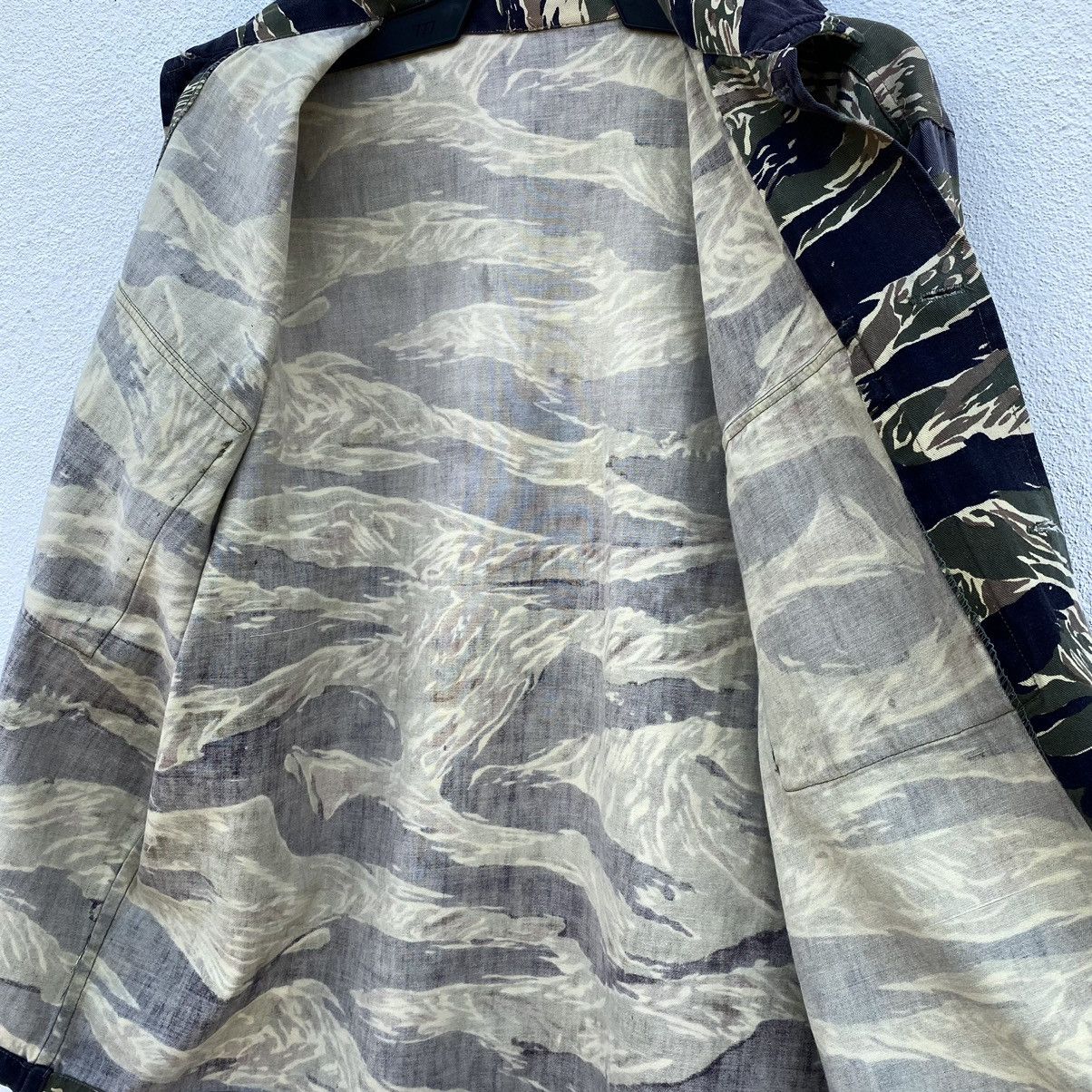 Other US ARMY 'Tiger Stripes Camouflage' Nam-War Jacket 80s USA Size US L / EU 52-54 / 3 - 6 Thumbnail