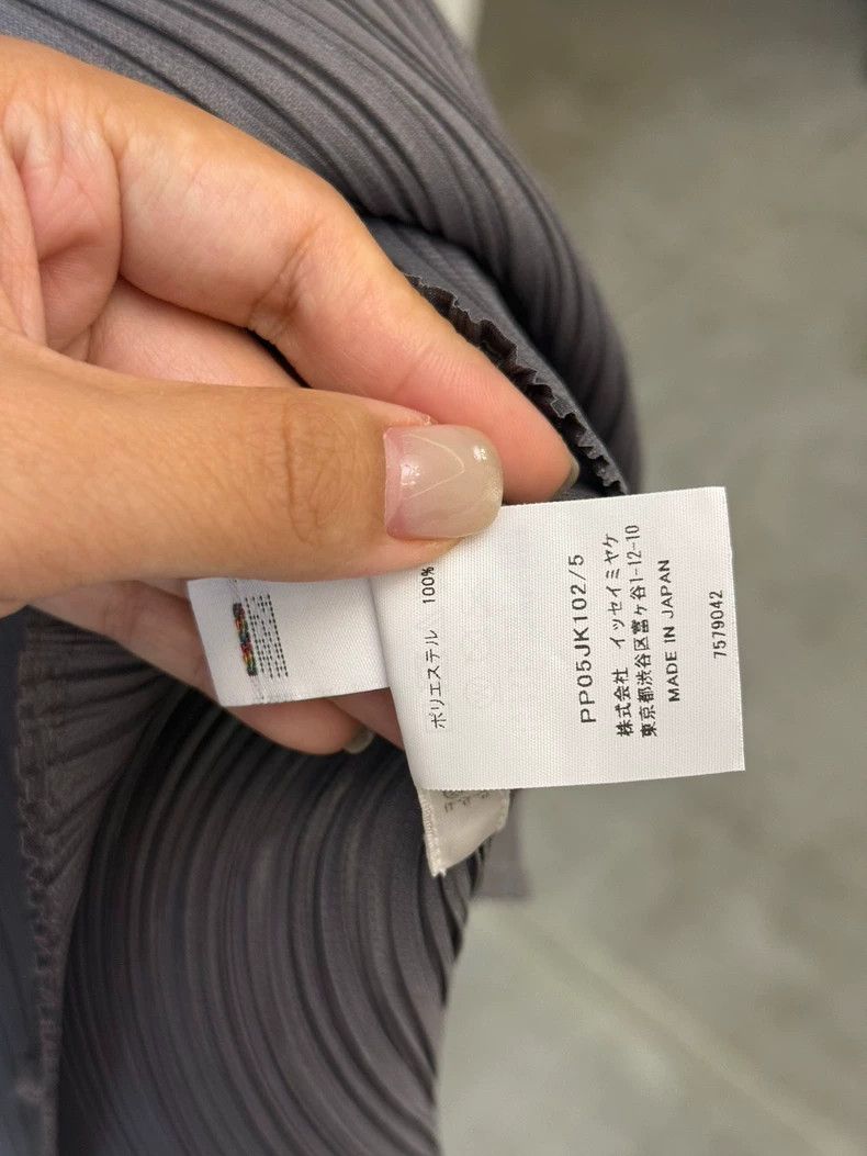 Issey Miyake Issey Miyake size:5 Grey pleated vest Size XS / US 0-2 / IT 36-38 - 3 Thumbnail