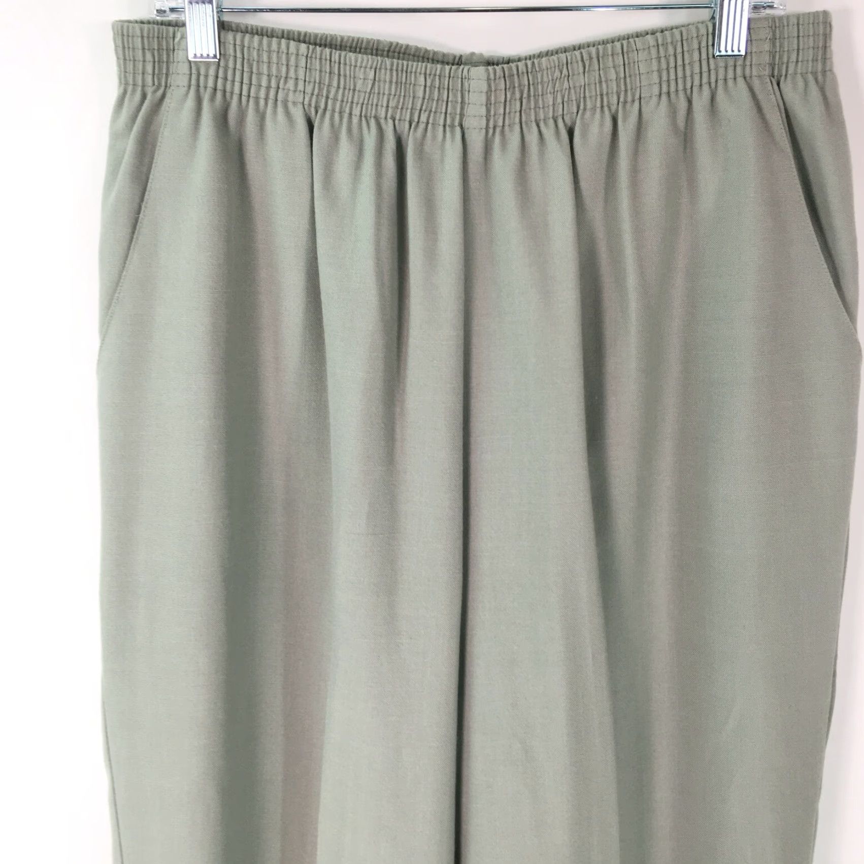 Vintage Briggs Womens Jogger Pants Gray Size 20W Elastic Waist Pull On Regular Straight Inseam 29 in 32 in 55% Polyester, 45% Rayon N Size 42" / US 20 - 3 Thumbnail