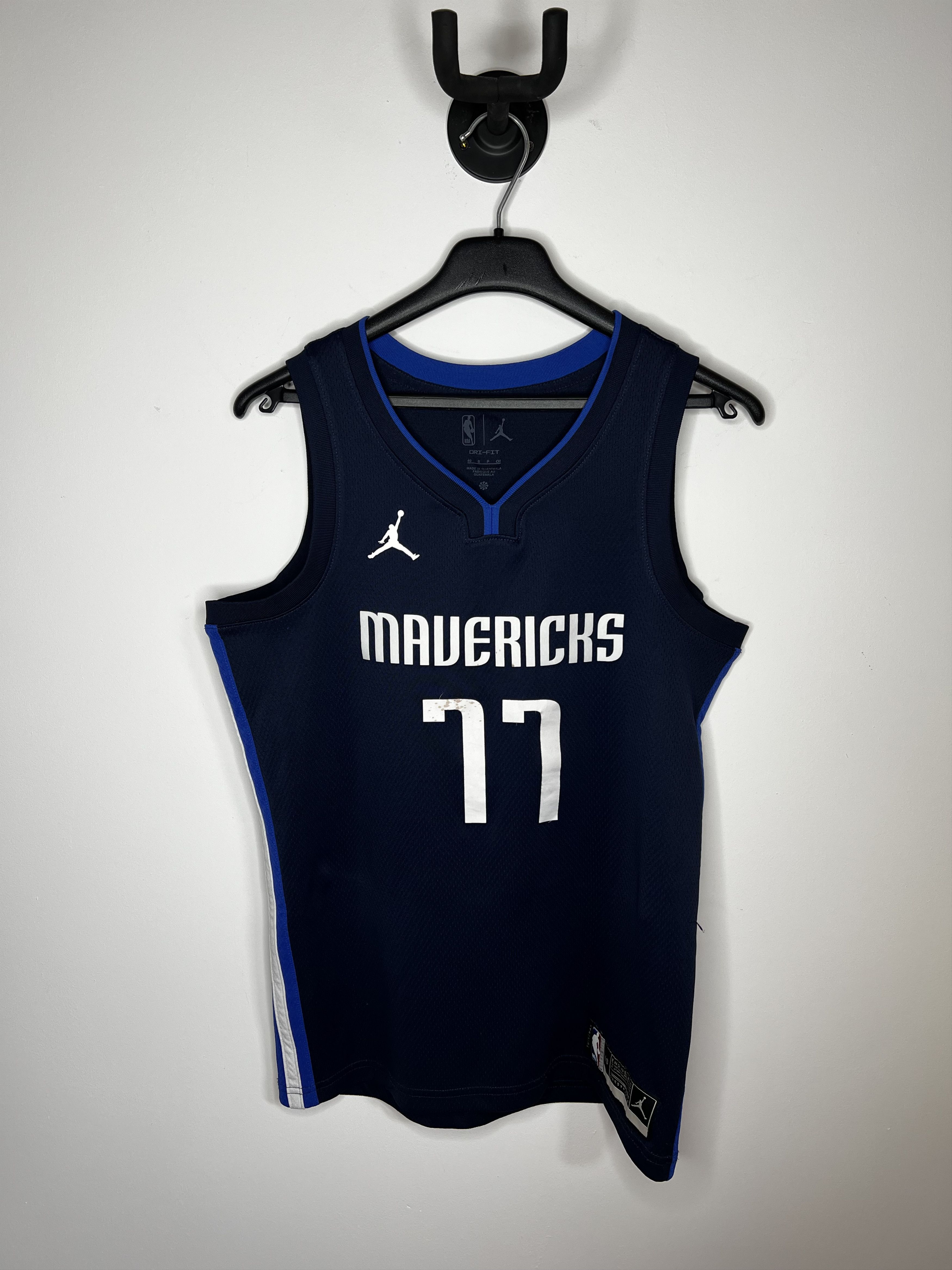 Jordan Brand DALLAS MAVERICKS 2020 2022 NBA BASKETBALL SHIRT JERSEY Size US S / EU 44-46 / 1 - 1 Thumbnail