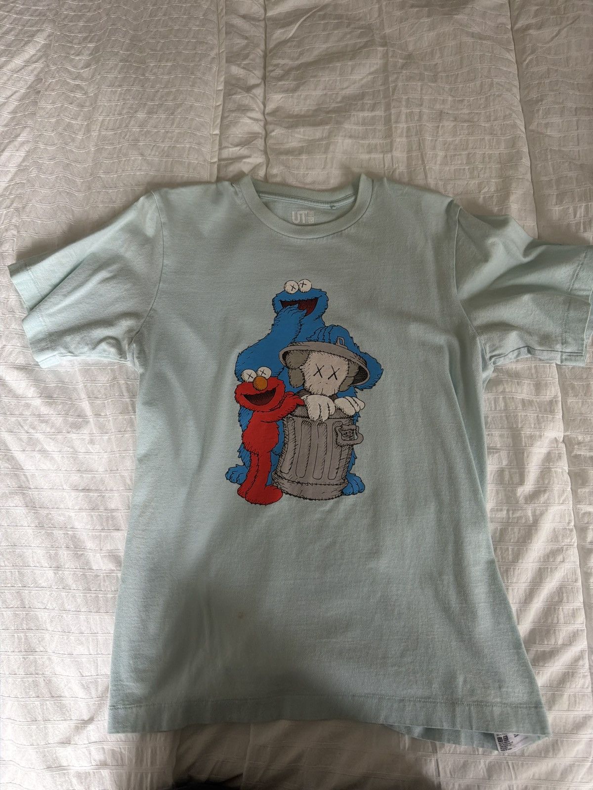 Kaws × Uniqlo Kaws tee Size US S / EU 44-46 / 1 - 1 Thumbnail