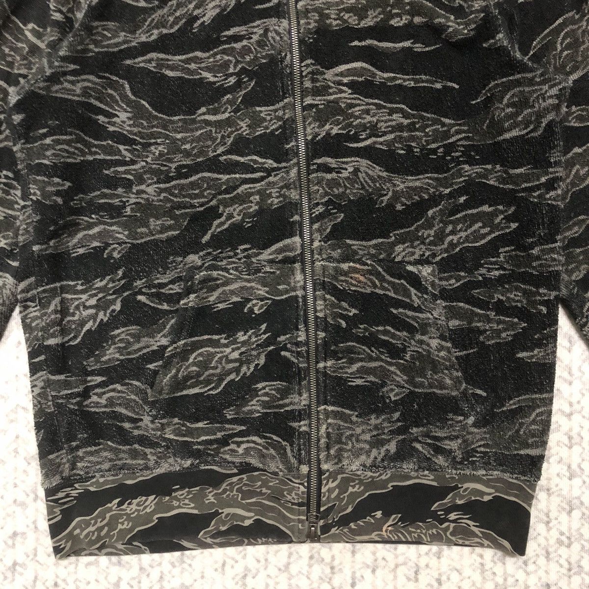 Alpha Industries Rare Distressed Alpha Industries Tiger Stripe Sweater Hoodie Size US M / EU 48-50 / 2 - 3 Thumbnail