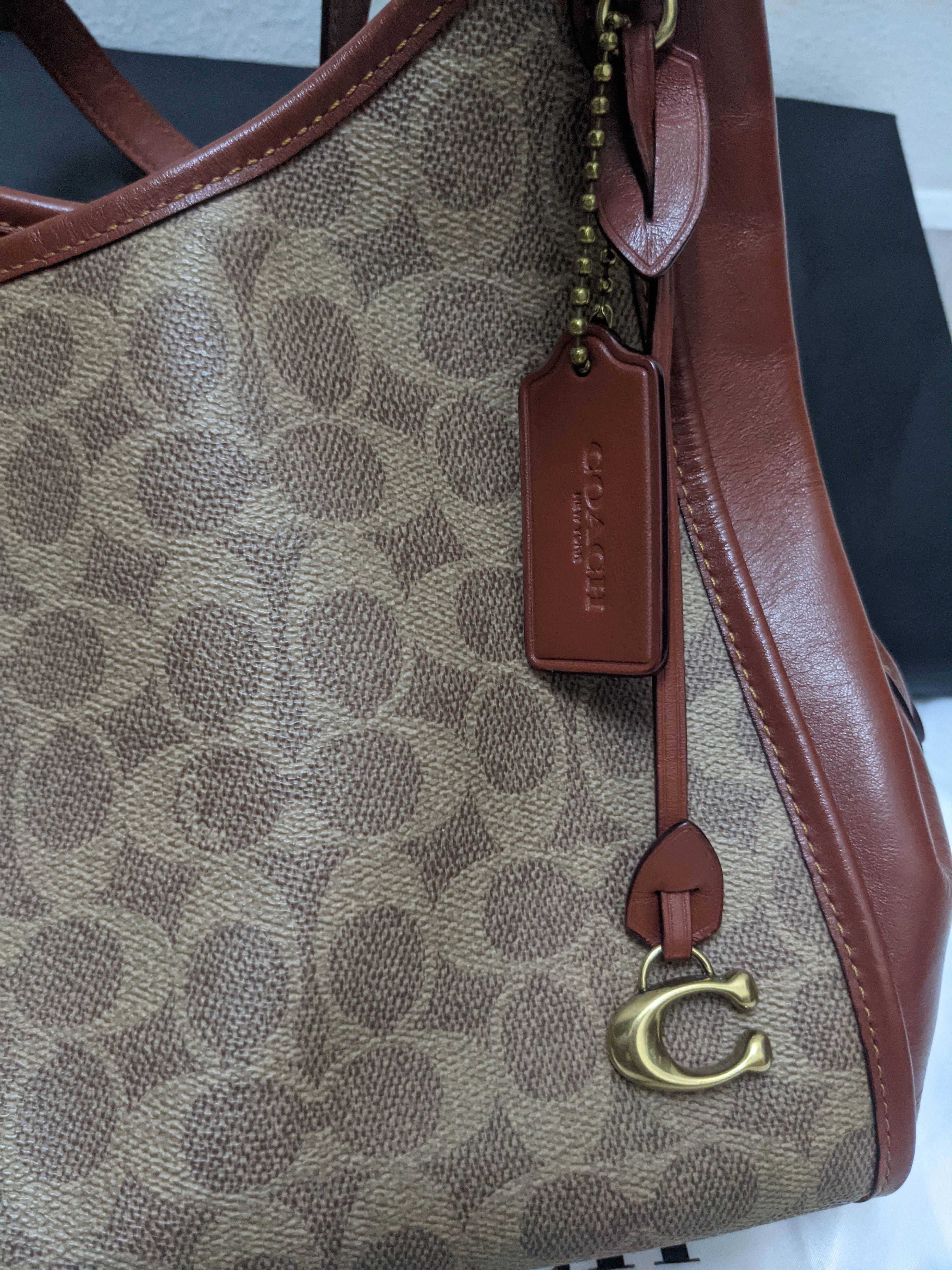 Coach COACH LORI SHOULDER BAG IN SIGNATURE CANVAS Size ONE SIZE - 10 Thumbnail