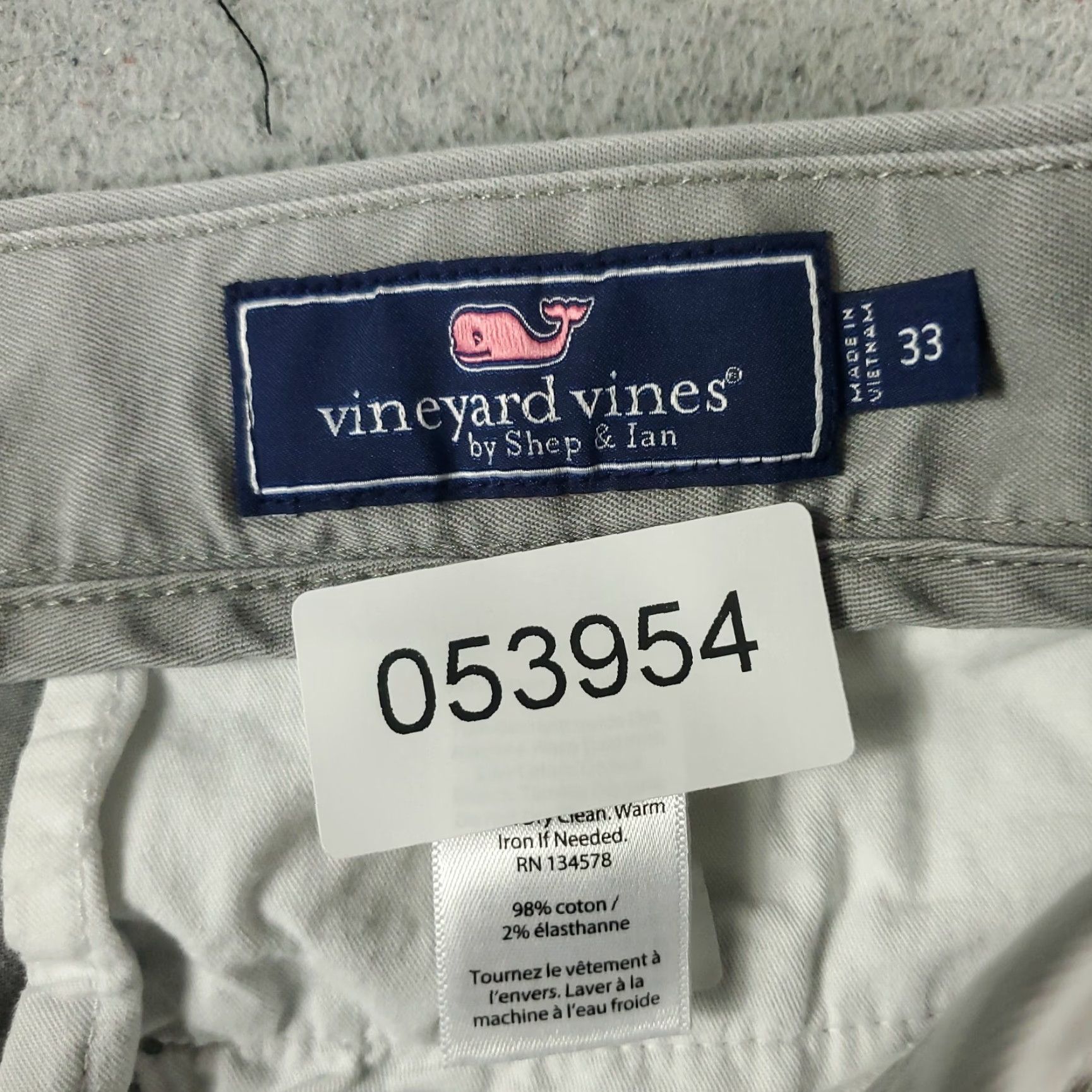 Vineyard Vines VINEYARD VINES Shorts Mens Size 33 Flat Front Chino Gray Casual Spring Summer Fall Winter Size US 33 - 8 Thumbnail
