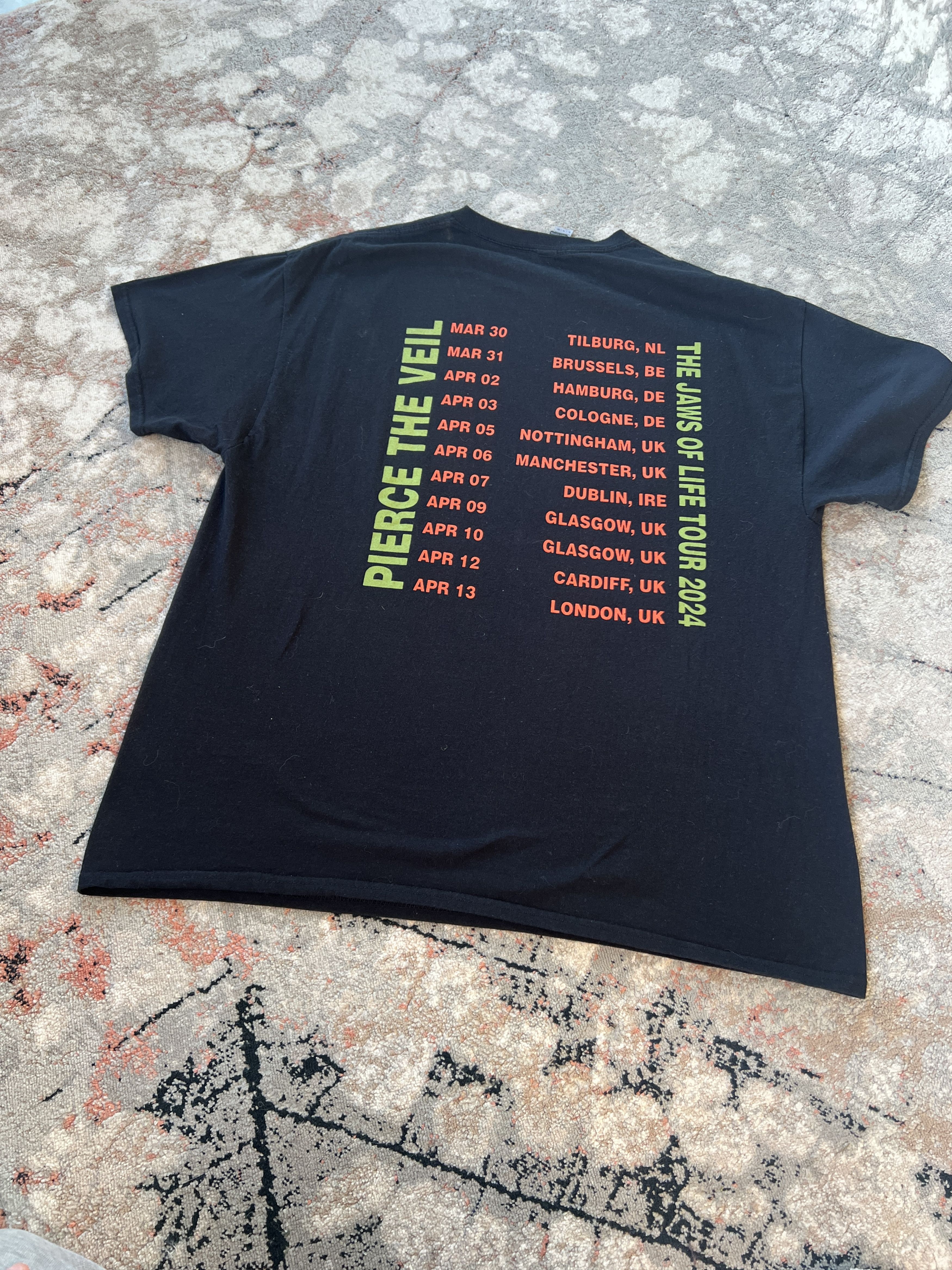 Band Tees Pierce The Veil The Jaws Of Life Tour Tee Size US XL / EU 56 / 4 - 5 Thumbnail