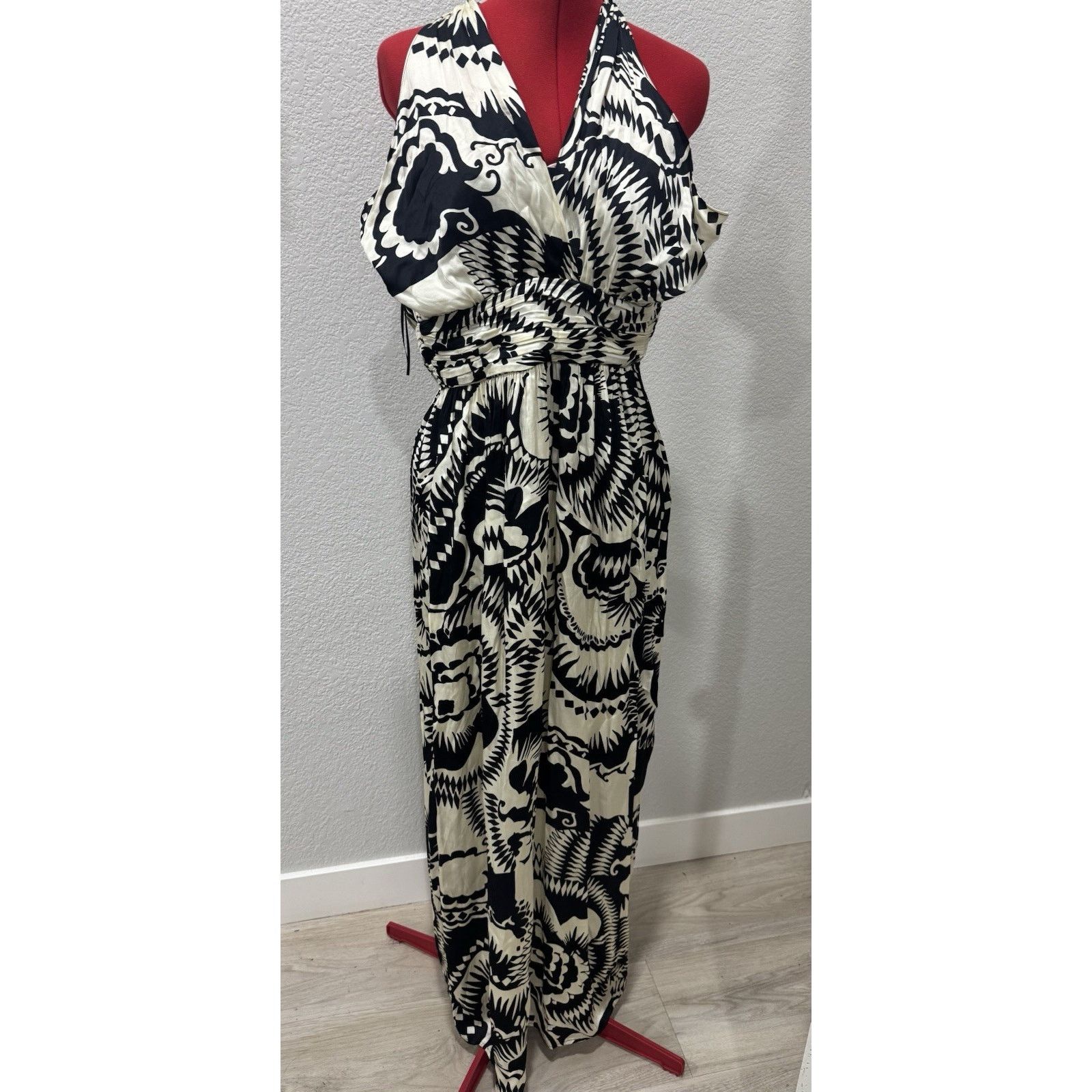 Reiss REISS Hallie Printed Halter Neck Maxi Dress in Black/White Size S / US 4 / IT 40 - 3 Thumbnail