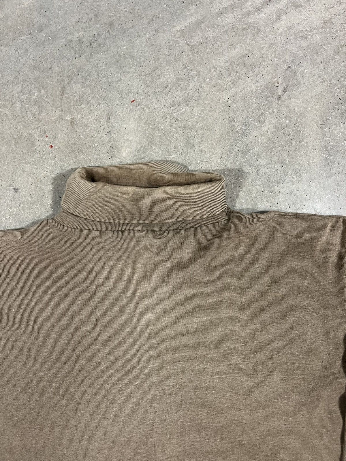 Vintage Vintage 70s Faded Brown Turtle Neck Shirt Size US S / EU 44-46 / 1 - 3 Thumbnail