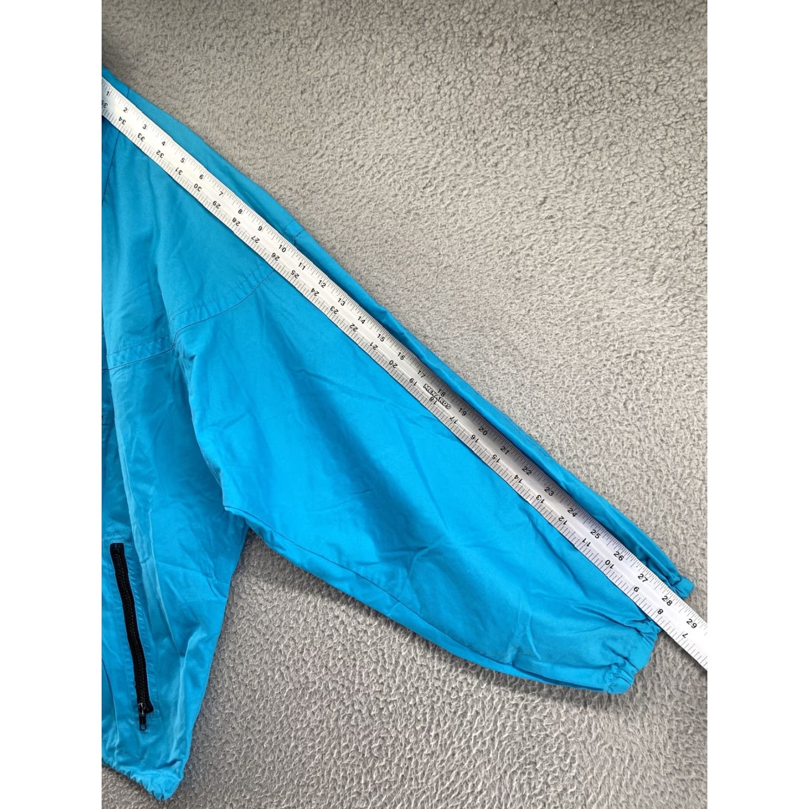 Vintage Vintage Peter J Windbreaker Surf Beach Blue Pullover Jacket Men’s SZ S Beach 90s 80s Geometric Nylon Zip Pockets Size US S / EU 44-46 / 1 - 7 Thumbnail