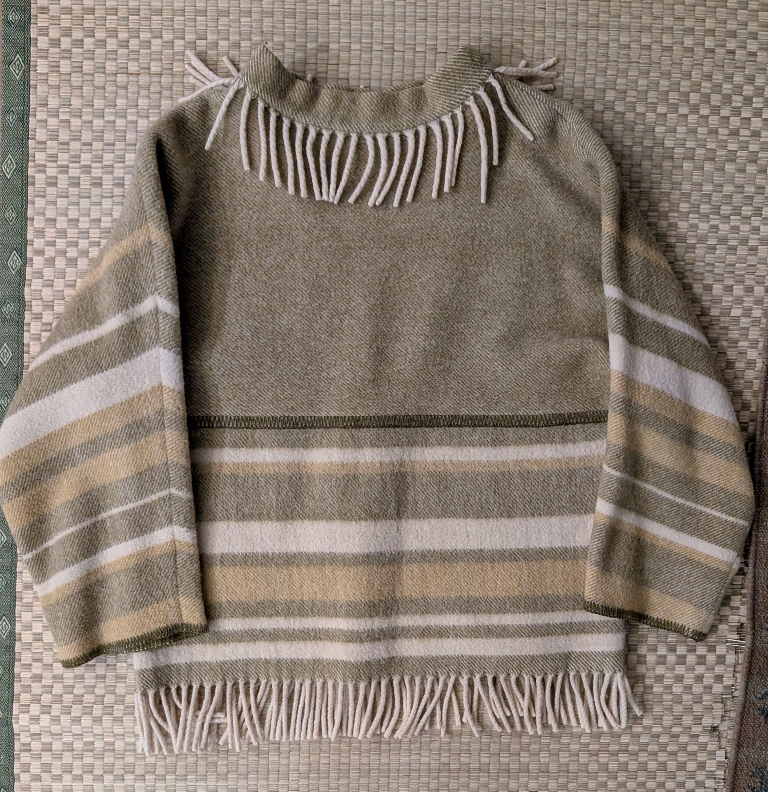 Vintage Vintage Lapp Lander Wool Sweater Unisex Sz 40 Made in Norway Size S / US 4 / IT 40 - 2 Thumbnail