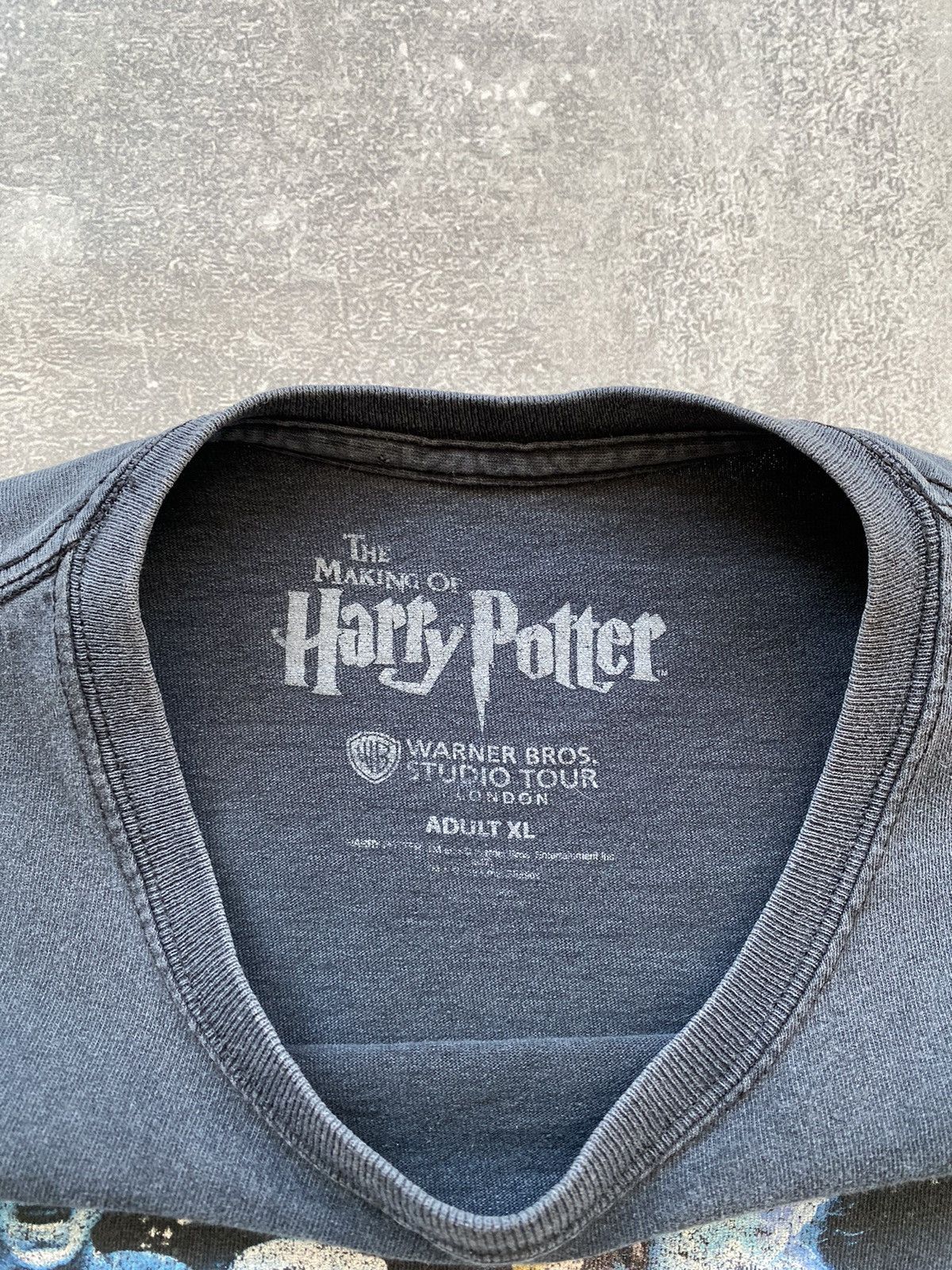 Vintage 🔥GRAIL🔥Vintage Harry Potter Distressed Cropped T-shirt Size US XL / EU 56 / 4 - 5 Thumbnail