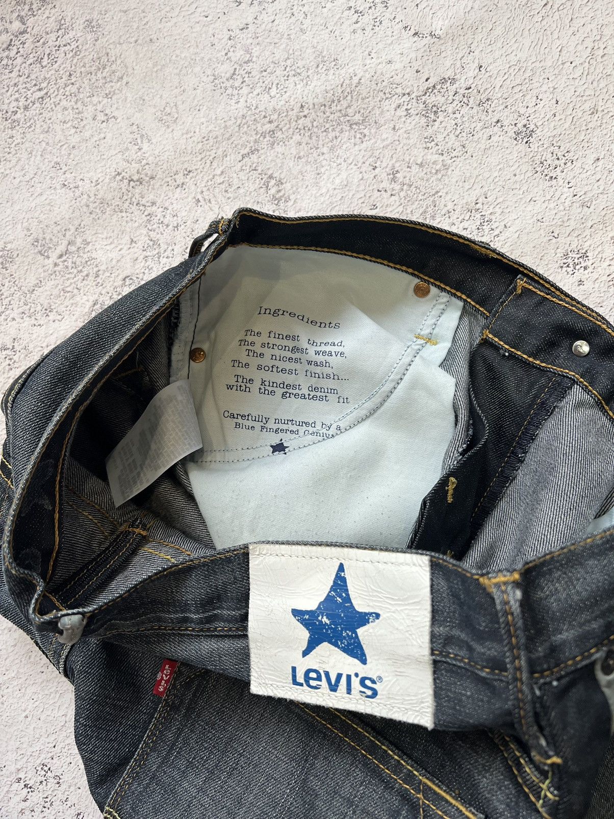 Levi's × Vintage Y2K Levis Blue Star Faded Vintage Jeans Size US 33 - 12 Thumbnail