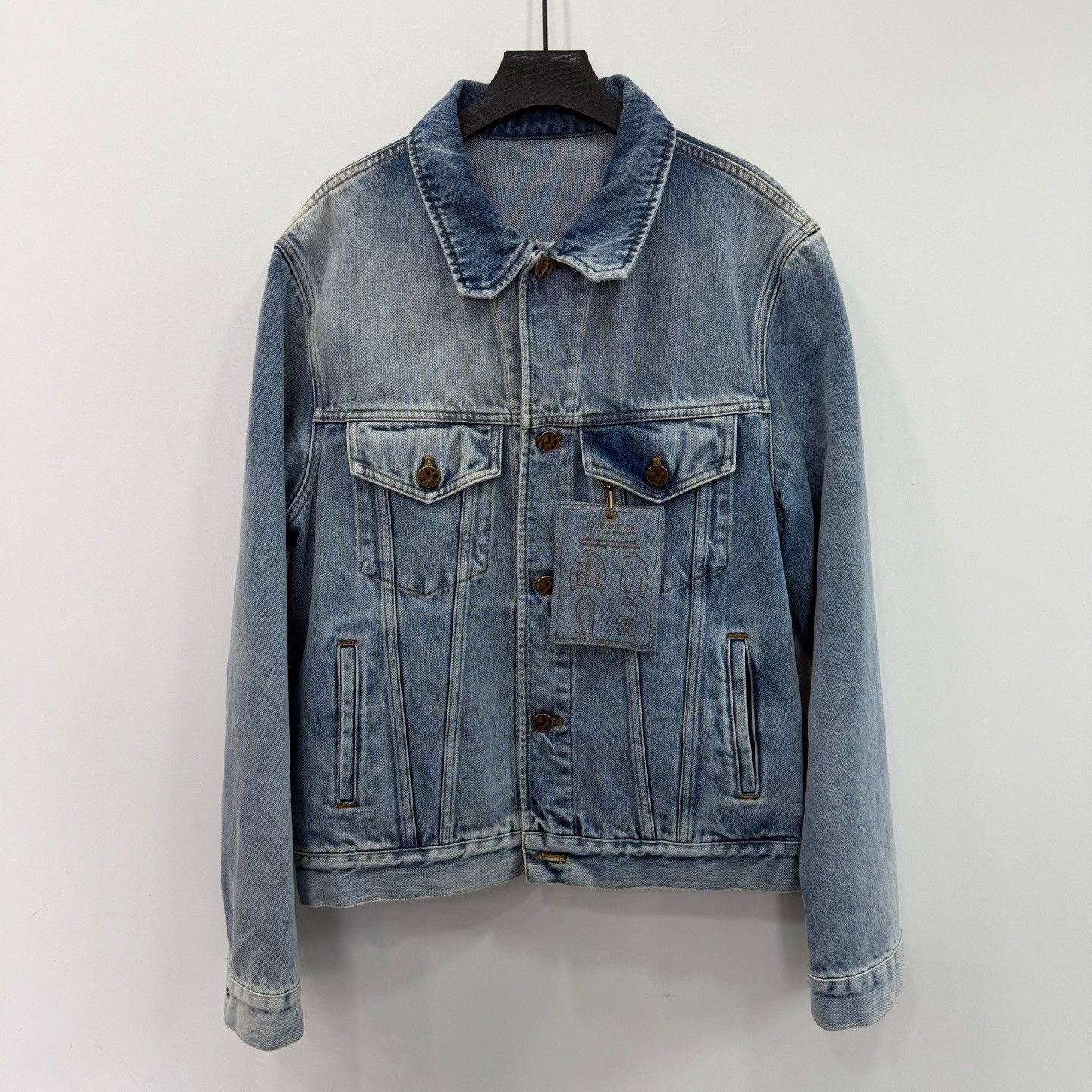 Louis Vuitton Louis Vuitton Denim Blue Light Jacket m Men Size US M / EU 48-50 / 2 - 1 Thumbnail