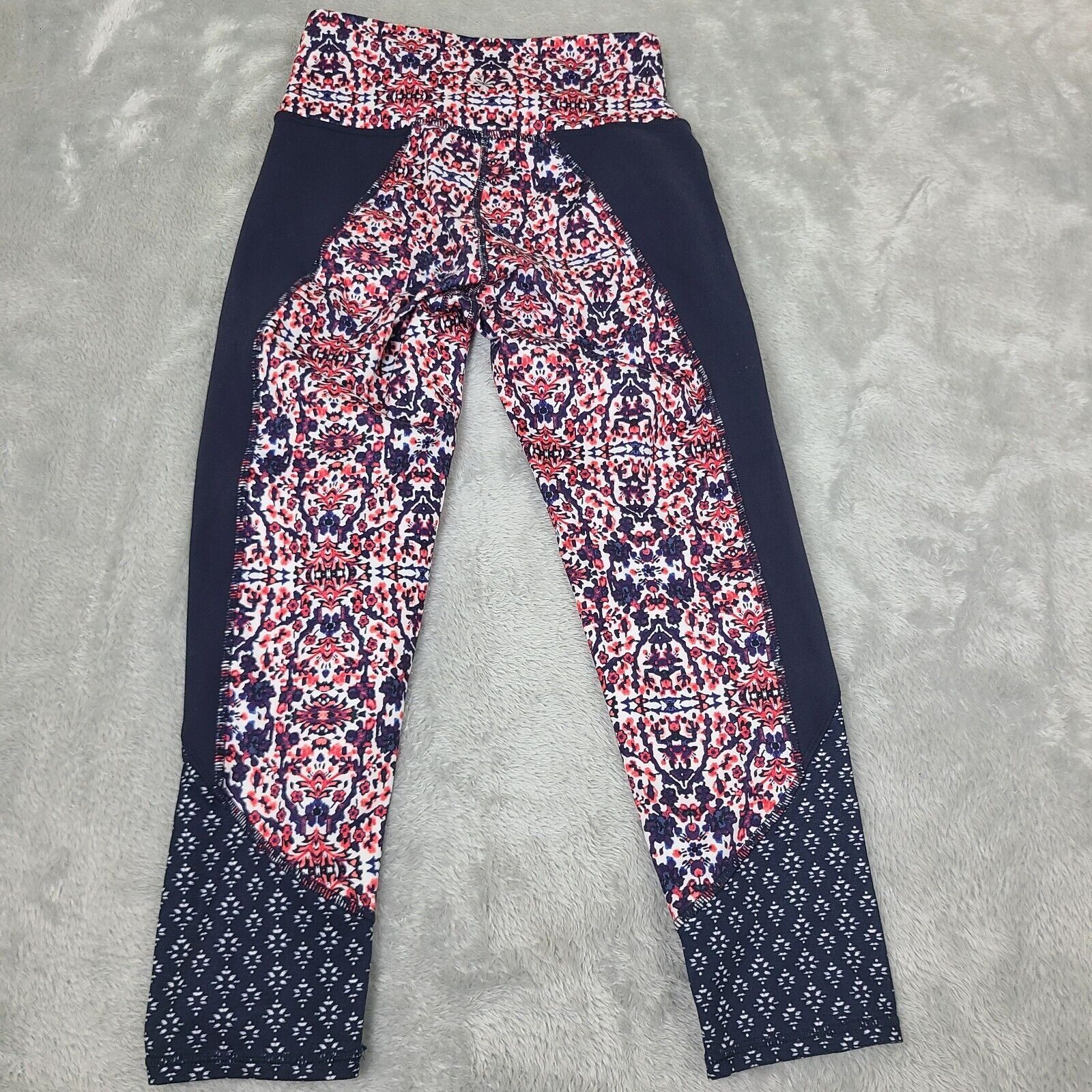 Athleta Athleta High Rise Indigo Shores Chauranga Capri Leggins Sz X Size 30" / US 8 / IT 44 - 8 Thumbnail