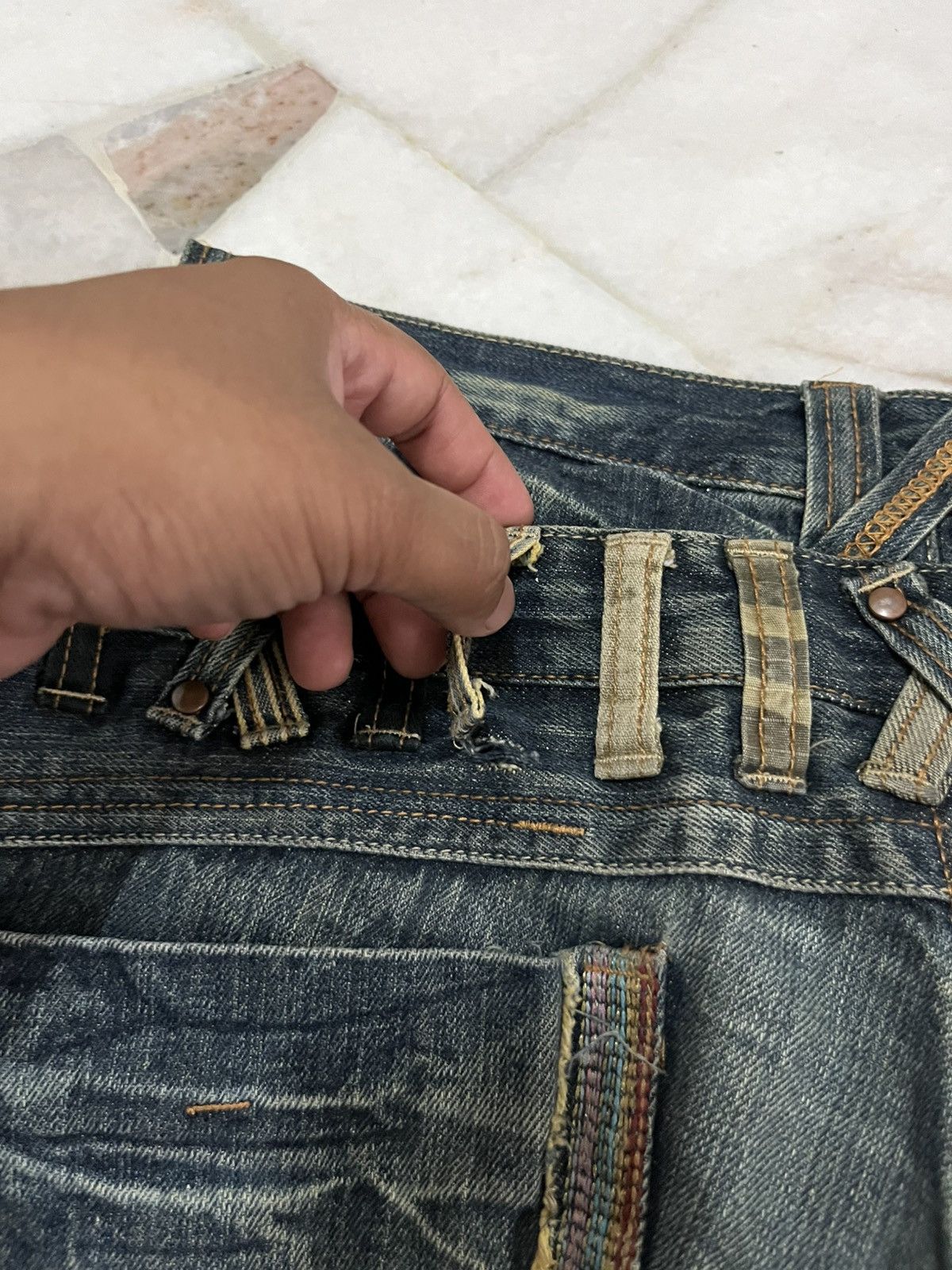 Japanese Brand DOUBLE WAIST DOMINATE HANDCRAFTED DISTRESED DENIM Size US 32 / EU 48 - 22 Thumbnail